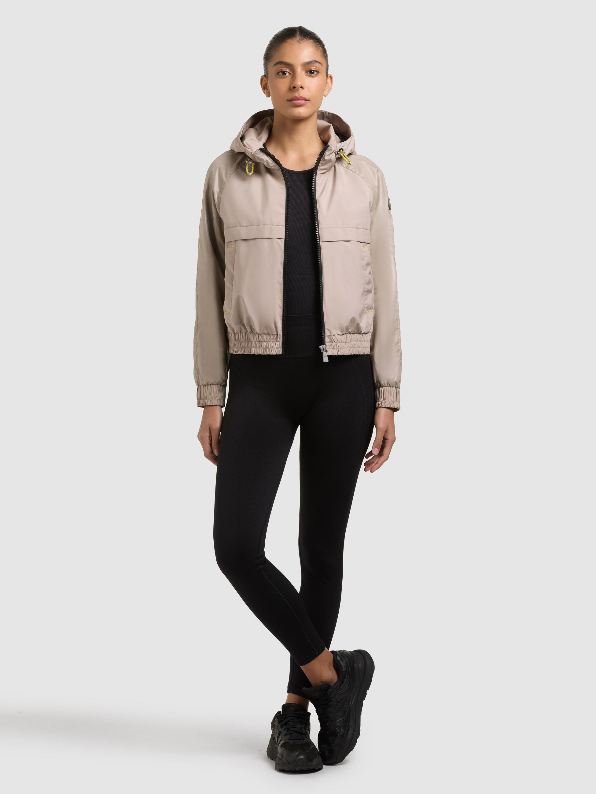 khujo-gina-windbreaker-latte-beige-damen-regenjacke image 6