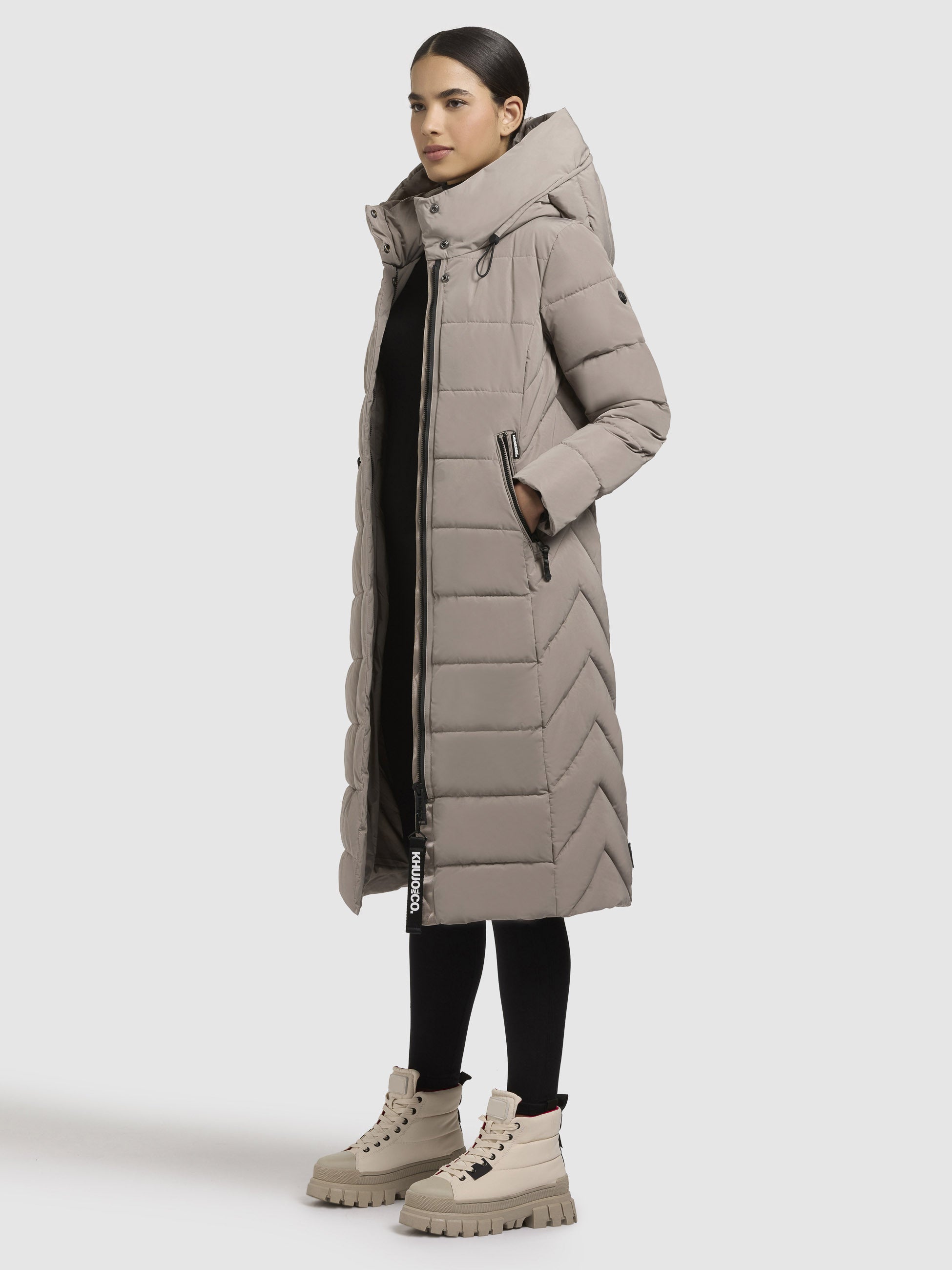 khujo-mantel-sensy-graubeige-wadenlanger-winter-steppmantel-regular-fit image 2