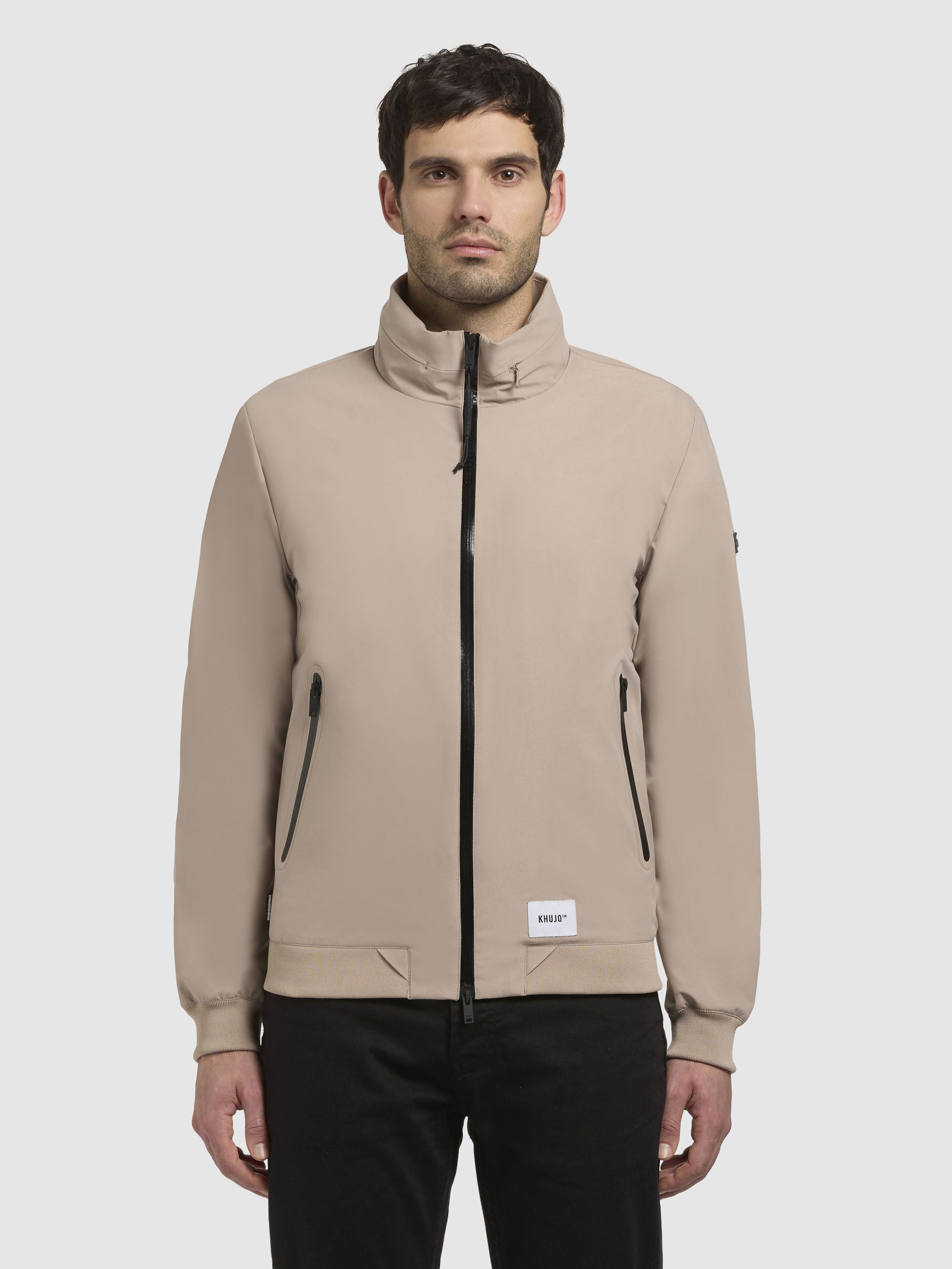 khujo-jacke-kayo-beige-bomberjacke-h-ftlang-mit-verstaubarer-kapuze image 4