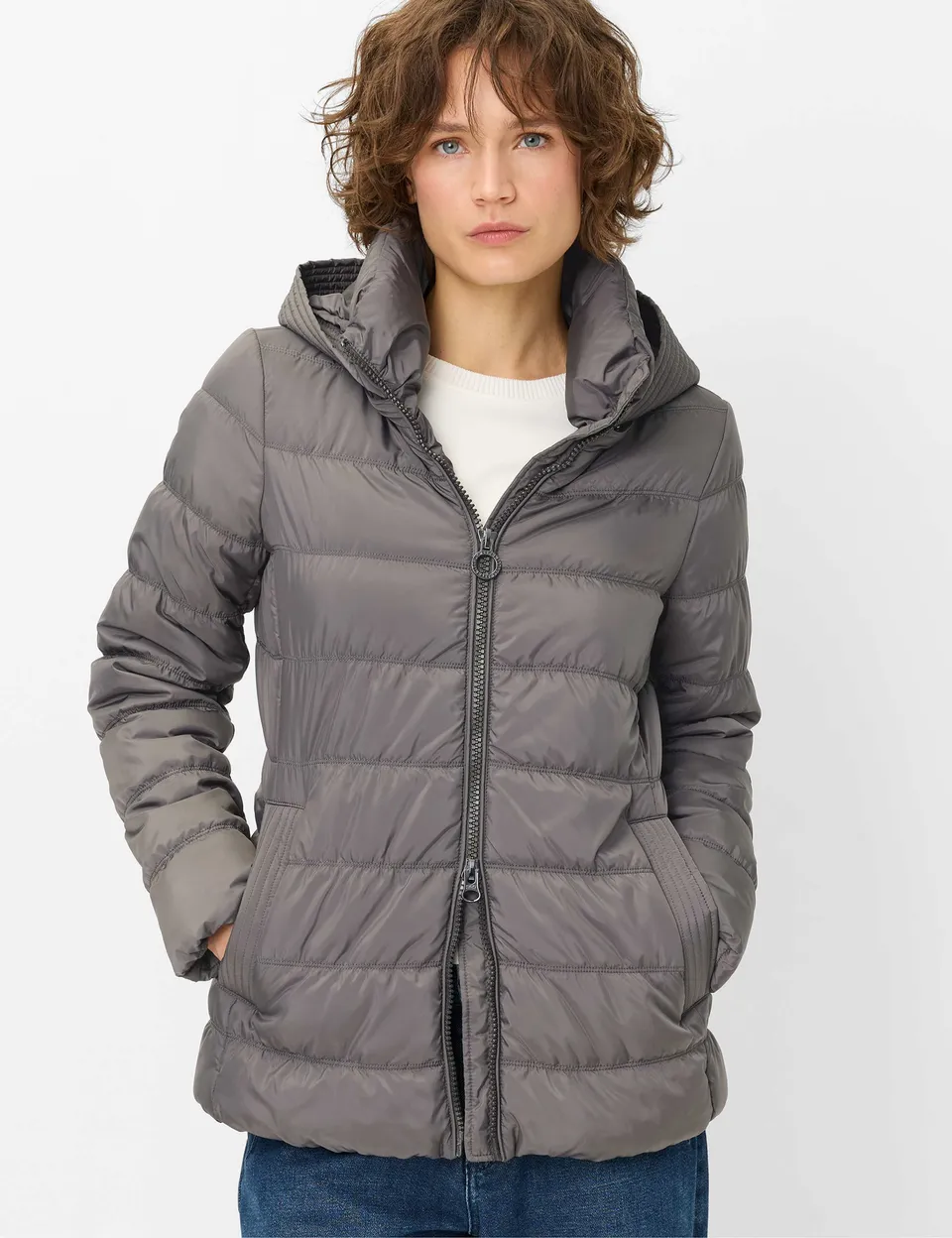 fuchs-schmitt-warschau-steppjacke-damen-tailliert-mit-abnehmbarer-kapuze image 1
