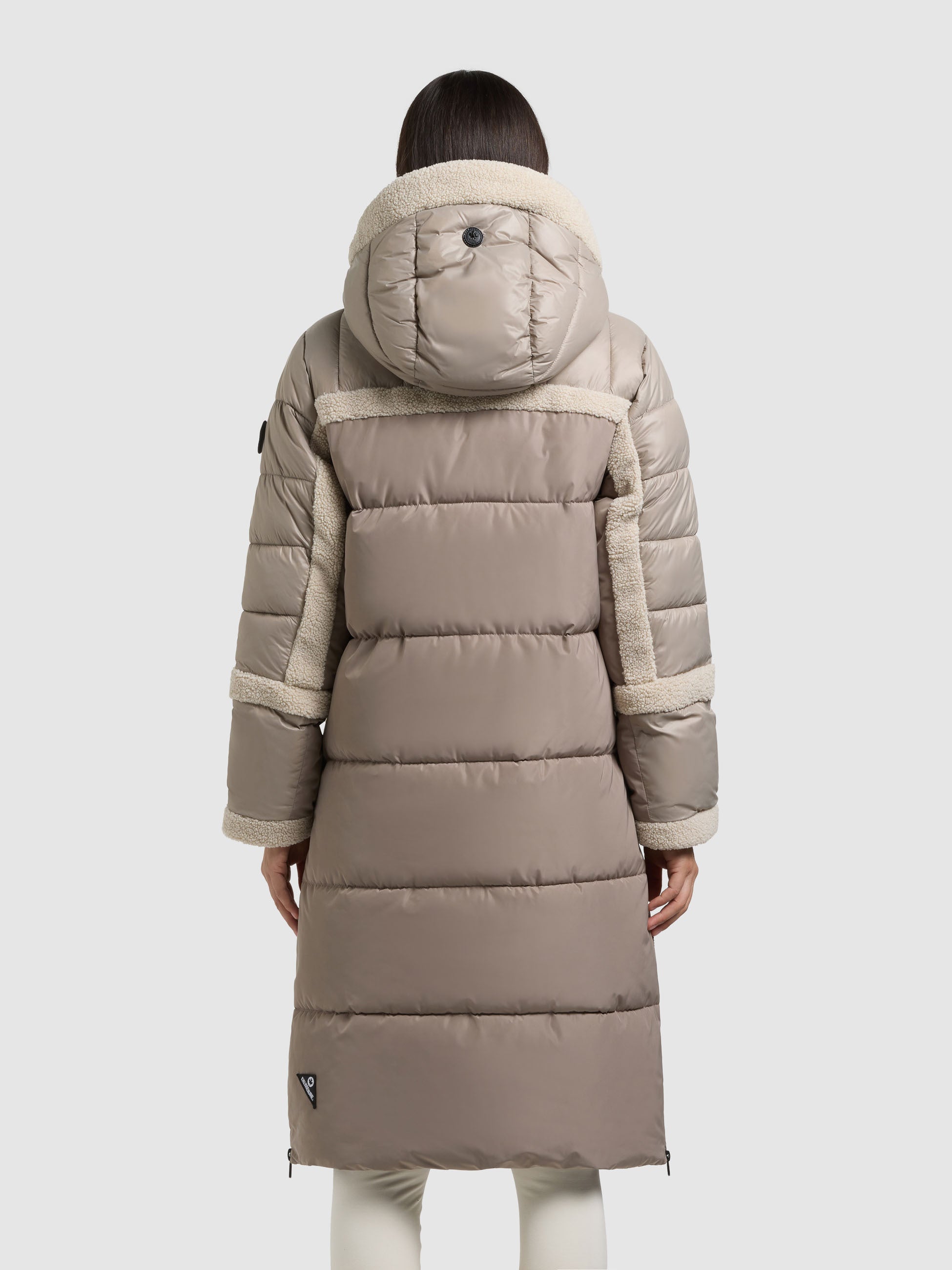 khujo-mantel-desna2-greige-damen-steppmantel-knielang-mit-teddyfleece image 3