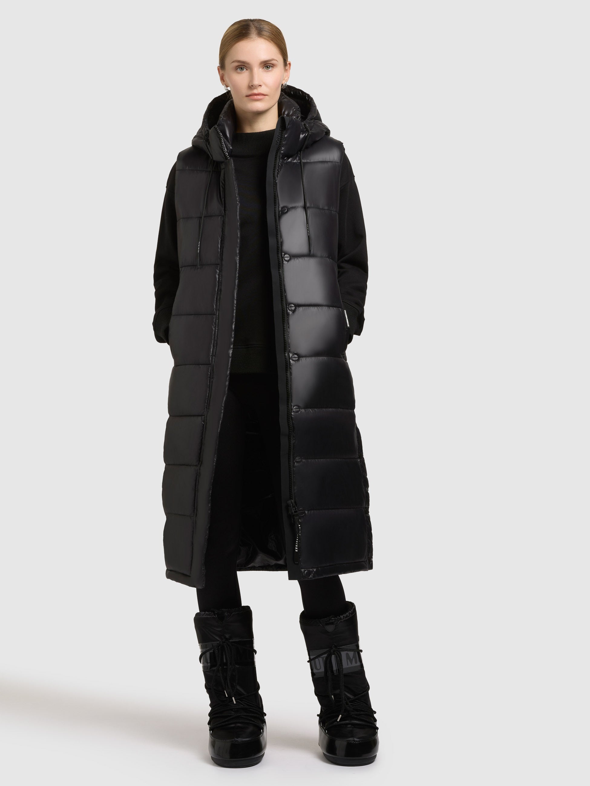 khujo-weste-tourin3-satin-schwarz-steppweste-damen-knielang-gl-nzend image 6