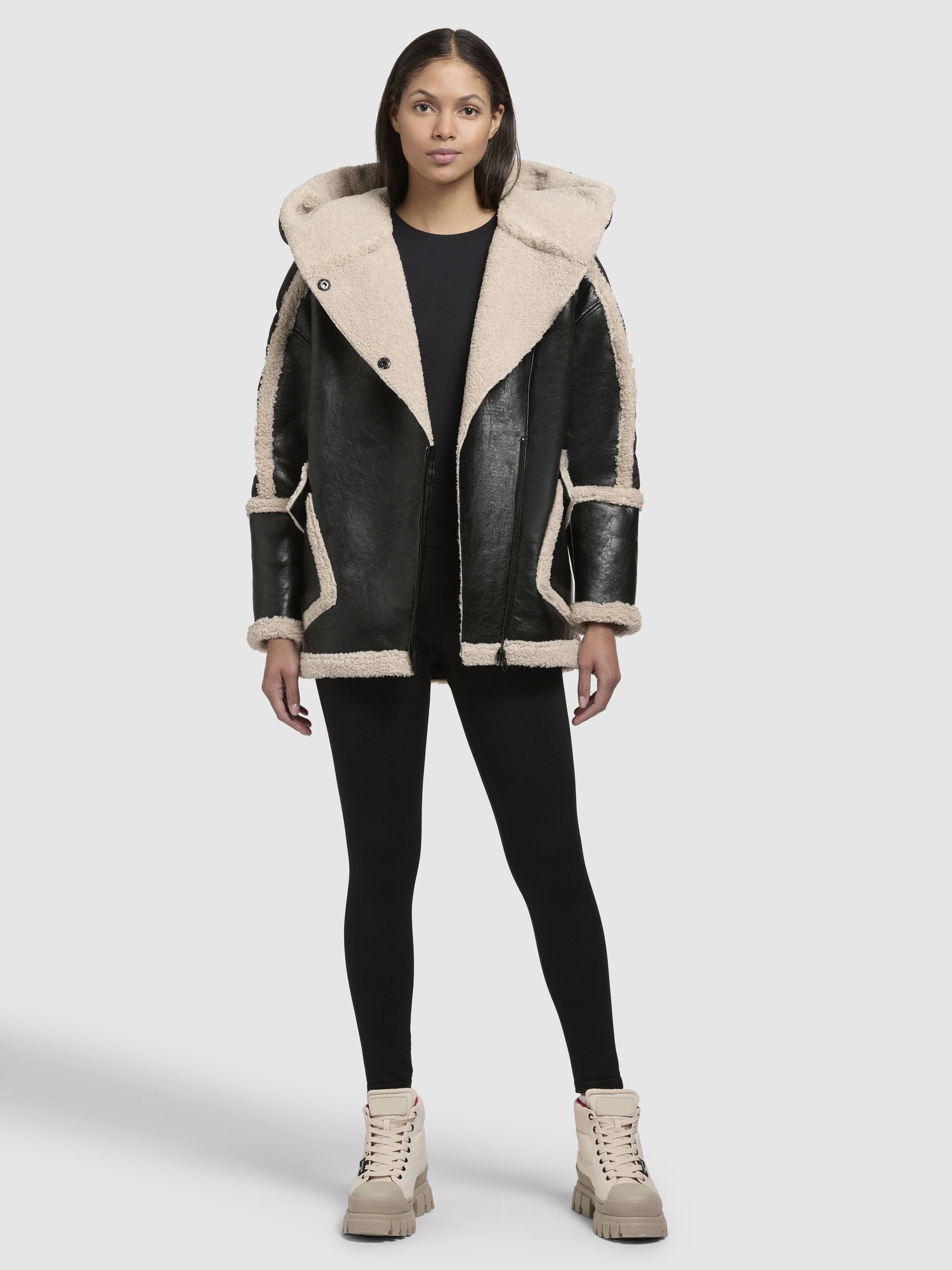 khujo-jacke-katy-schwarz-steppjacke-im-materialmix-mit-teddypl-sch image 6
