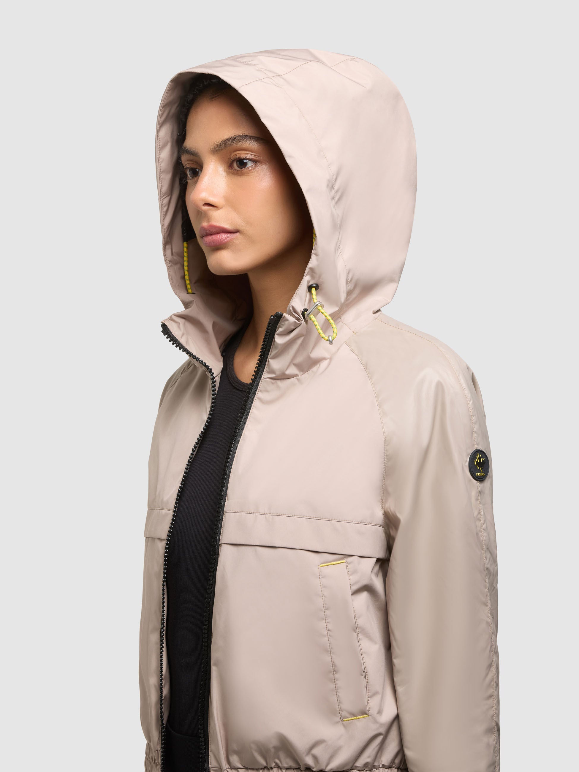 khujo-gina-windbreaker-latte-beige-damen-regenjacke image 7