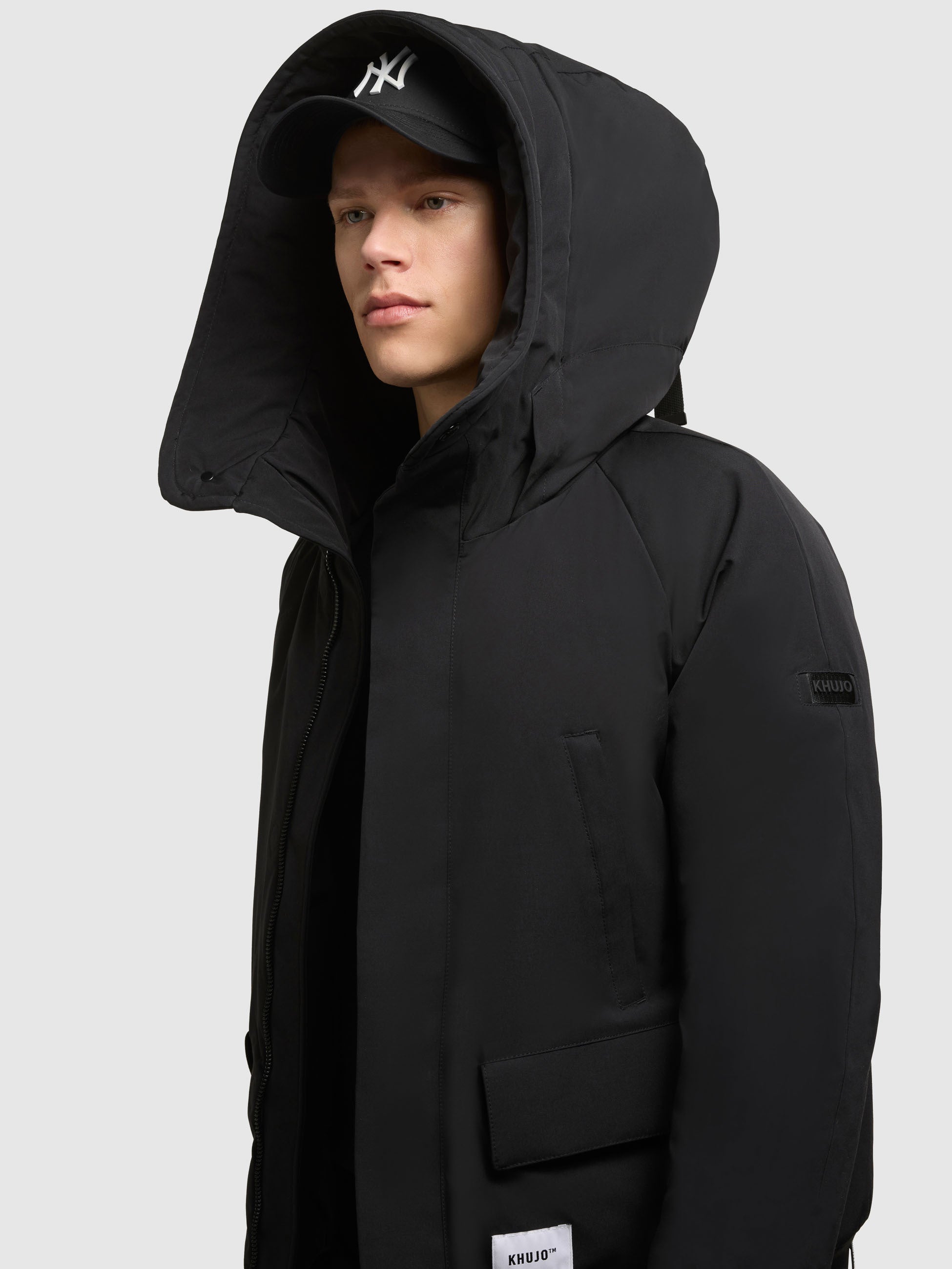 khujo-jacke-jafar-black-h-ftlange-kapuzenjacke-in-black image 7