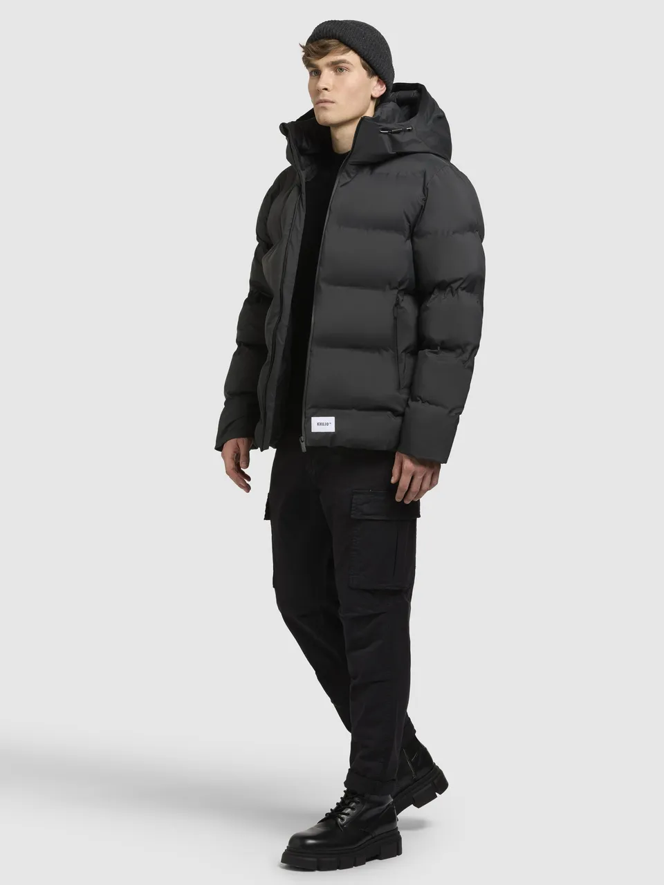 khujo-jacke-silas2-dunkelgrau-warm-wattierte-steppjacke-mit-kapuze image 1