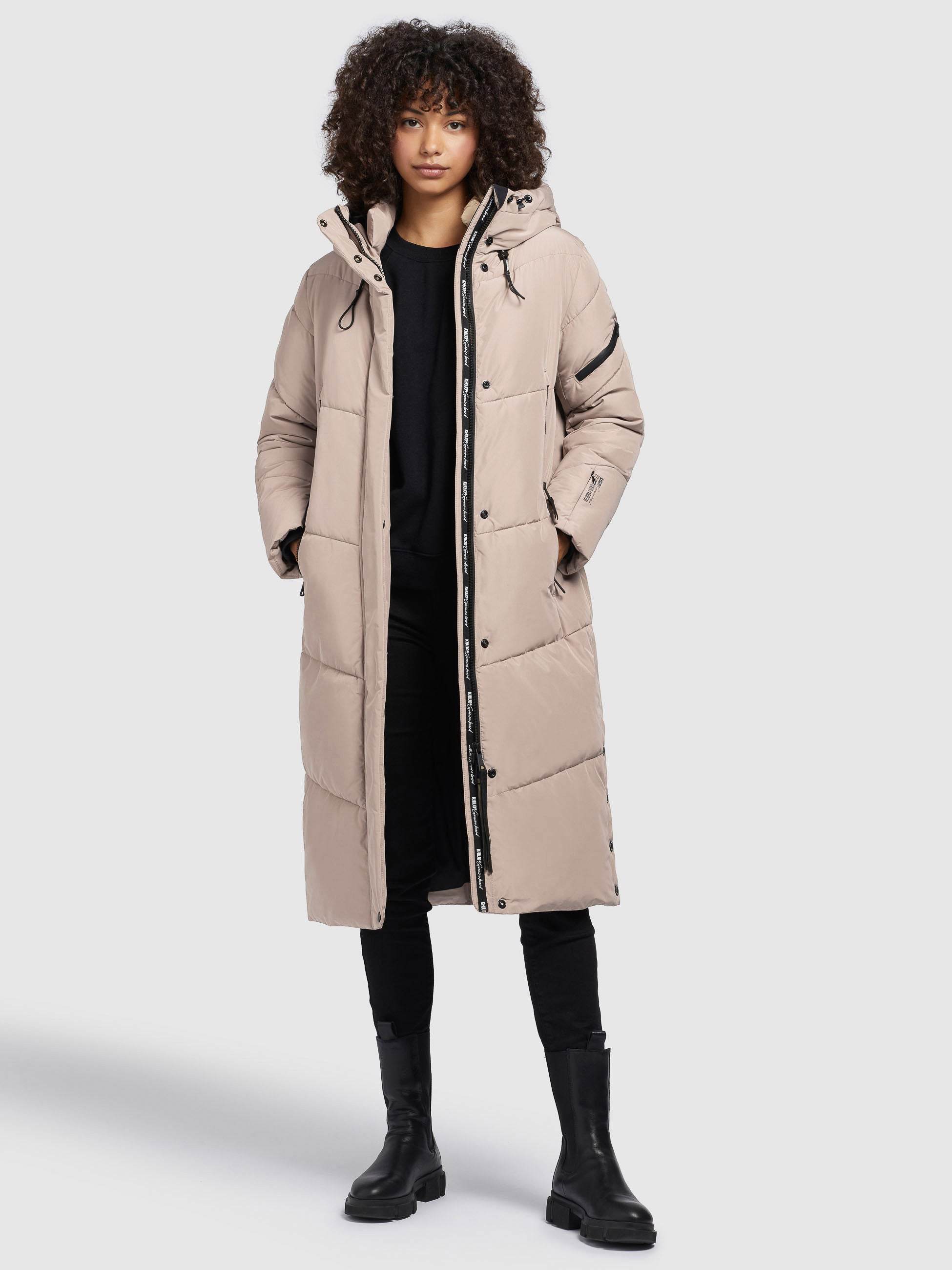 khujo-mantel-sonje5-hellbeige-langer-wattierter-damen-steppmantel image 6