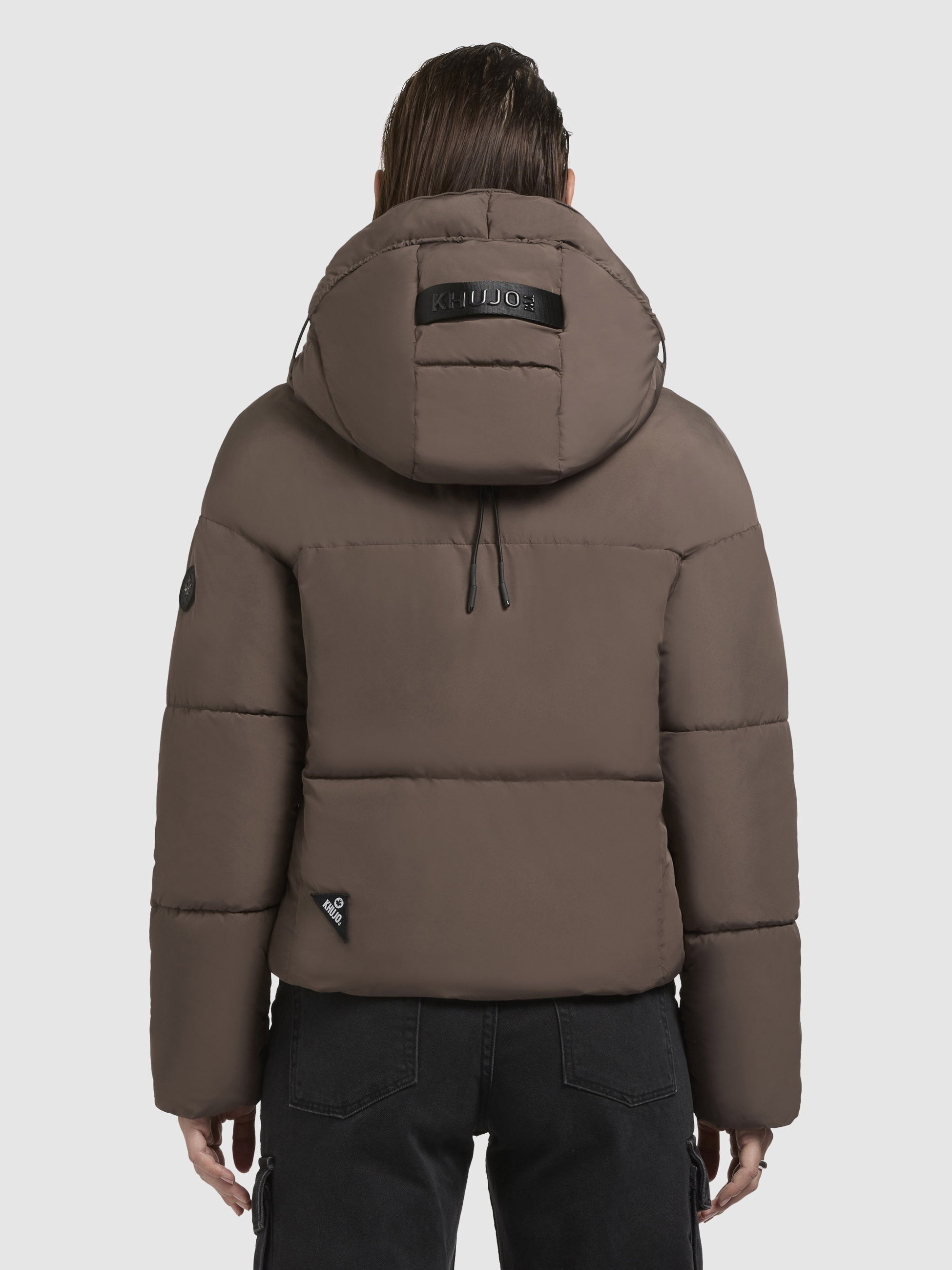 khujo-jacke-luxa-taupe-dunkel-kurze-steppjacke-damen-mit-abnehmbarer-kapuze image 3
