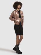 khujo-aneo-damen-bomberjacke-pink-metallic-loose-fit image 2