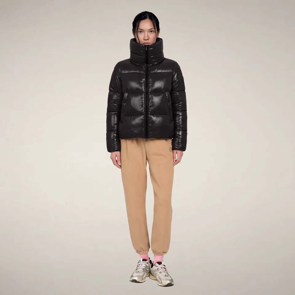 save-the-duck-isla-damen-steppjacke-lack-optik-braun-schwarz image 1