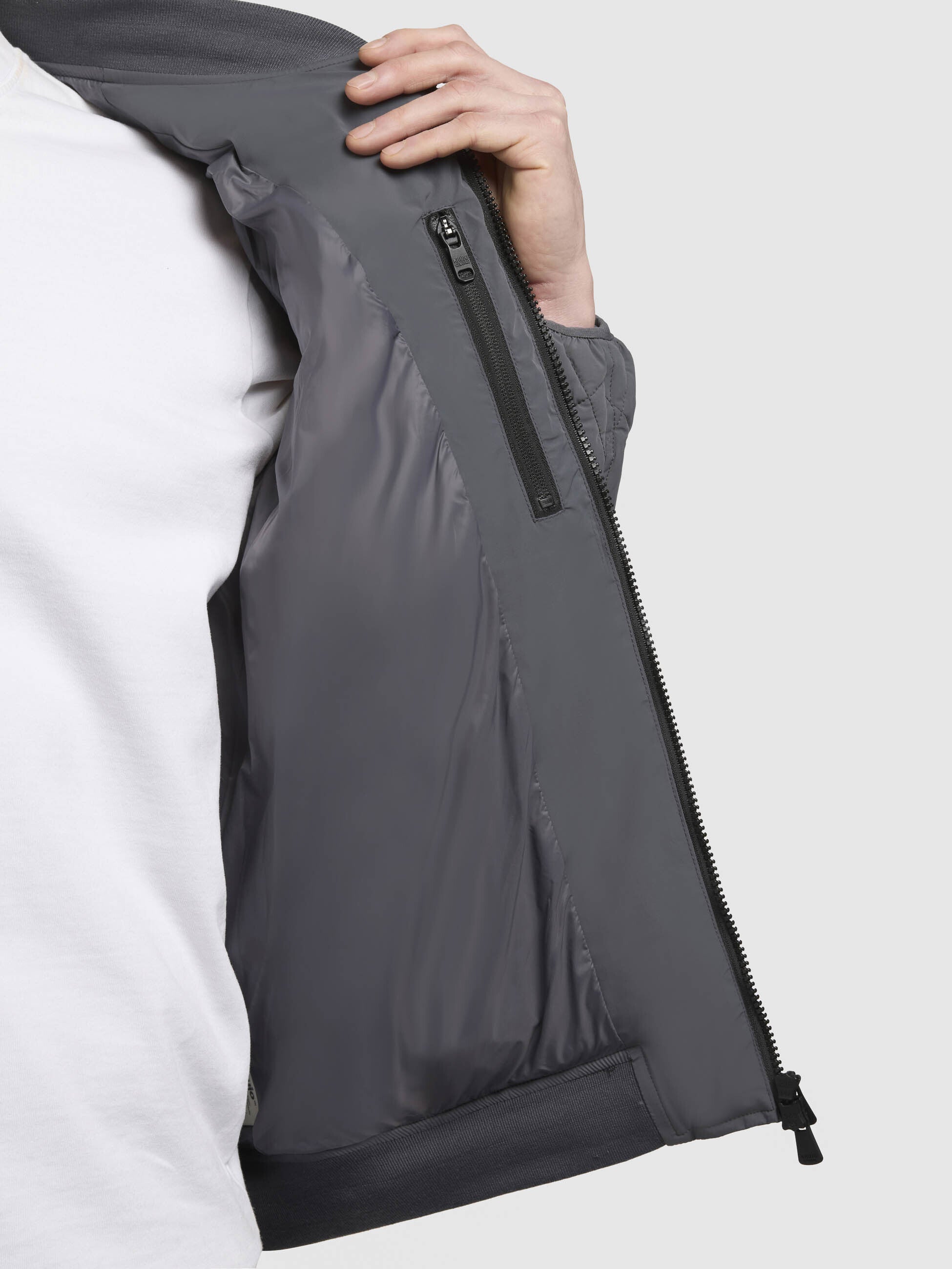 khujo-ylva-damen-blousonjacke-blaugrau-regular-fit image 8
