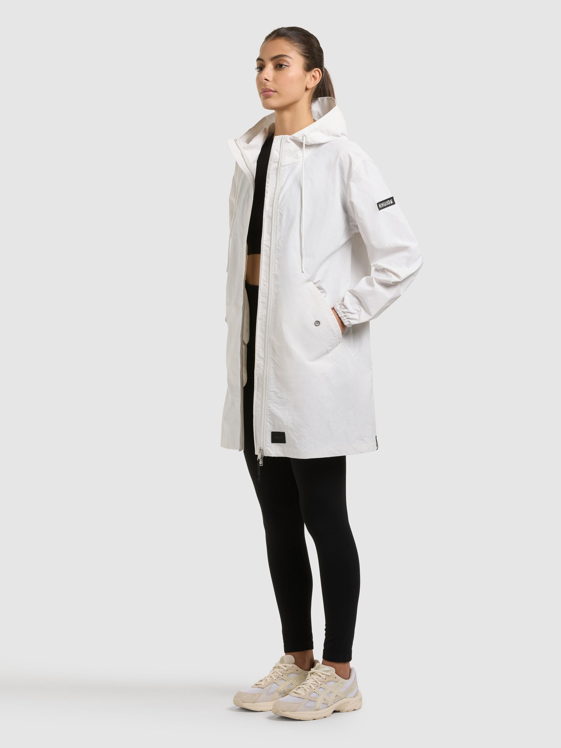 khujo-ameti-damen-jacke-with-bag-off-white-leichter-kurzmantel-mit-tasche image 2
