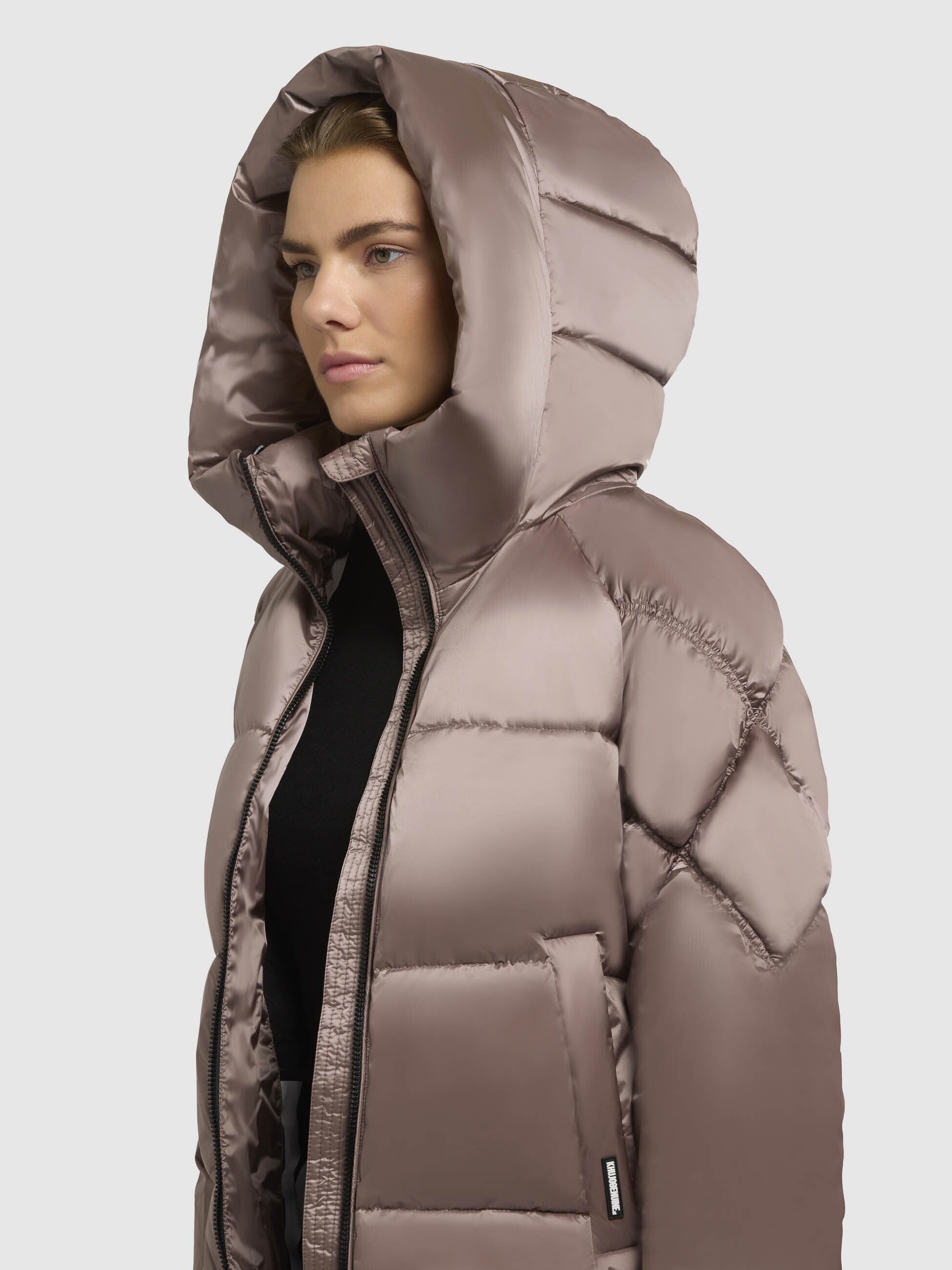 khujo-jacke-isett-taupe-h-ftlange-gl-nzende-damen-steppjacke image 7