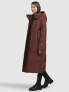 khujo-coat-sonje6-dark-red-wadenlanger-steppmantel-relaxed-fit-mit-kapuze image 2
