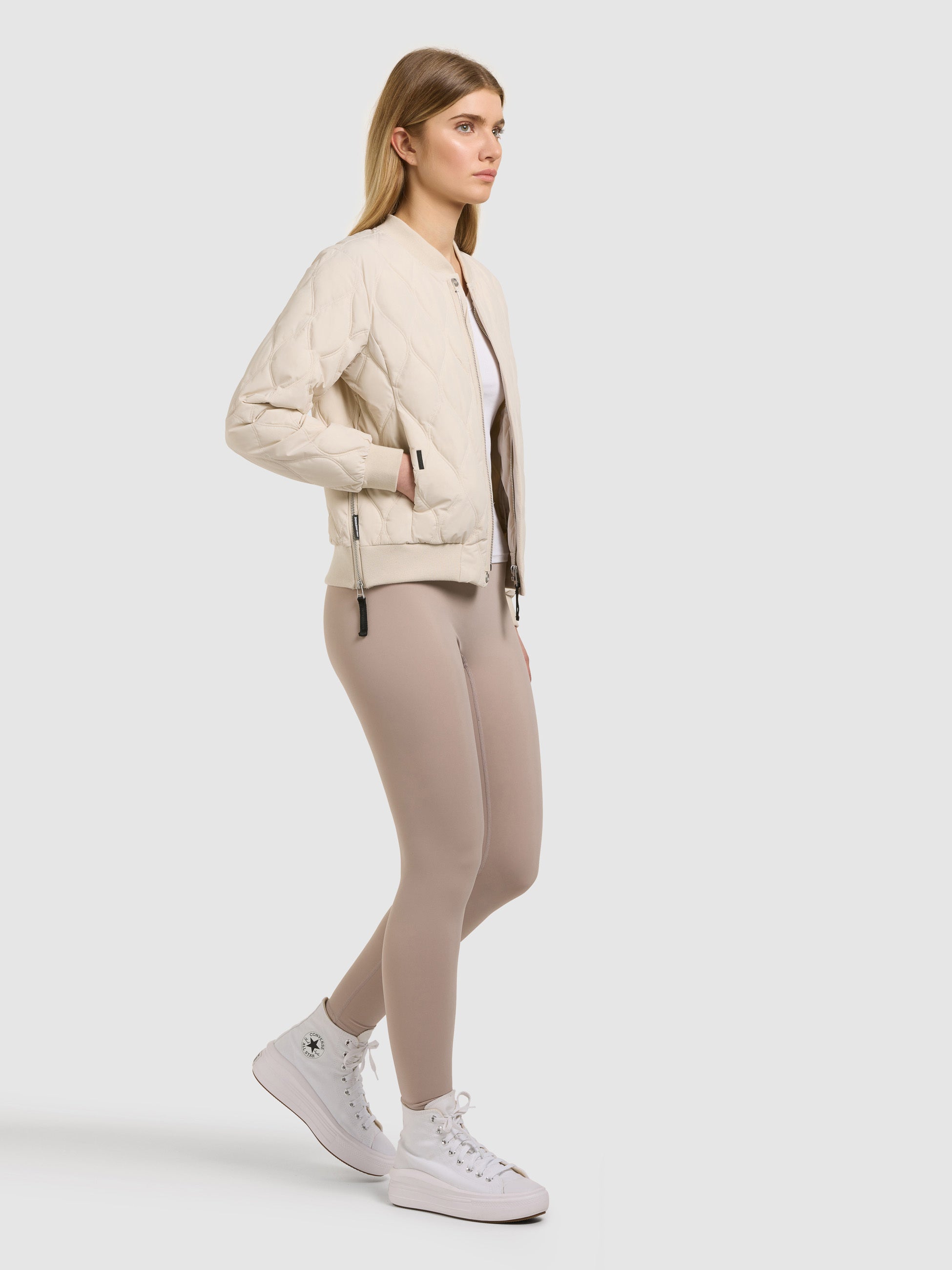 khujo-feen2-damen-bomberjacke-steppjacke-in-oat-white image 6