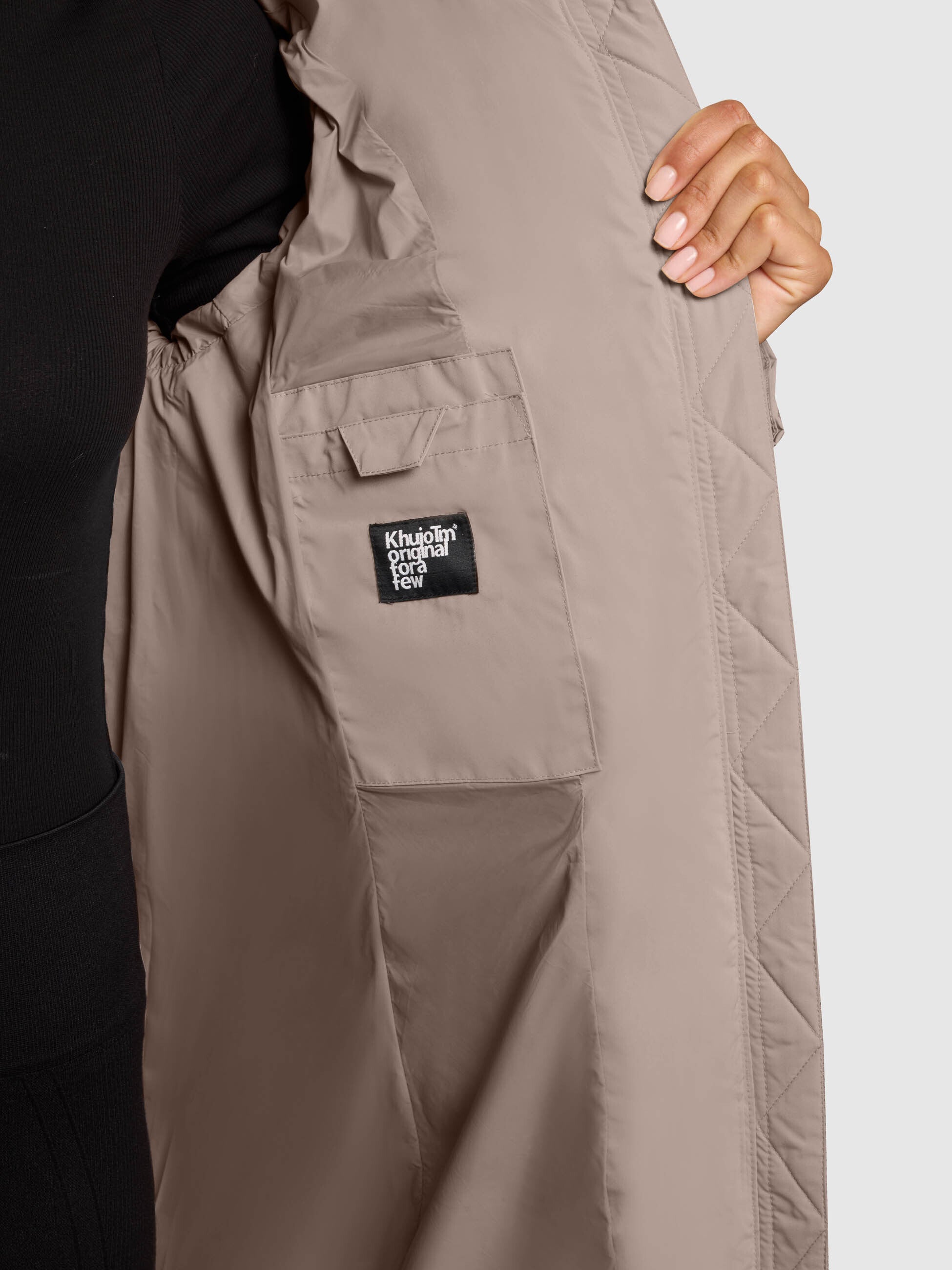 khujo-mantel-mikia2-greige-knielang-regular-fit image 8