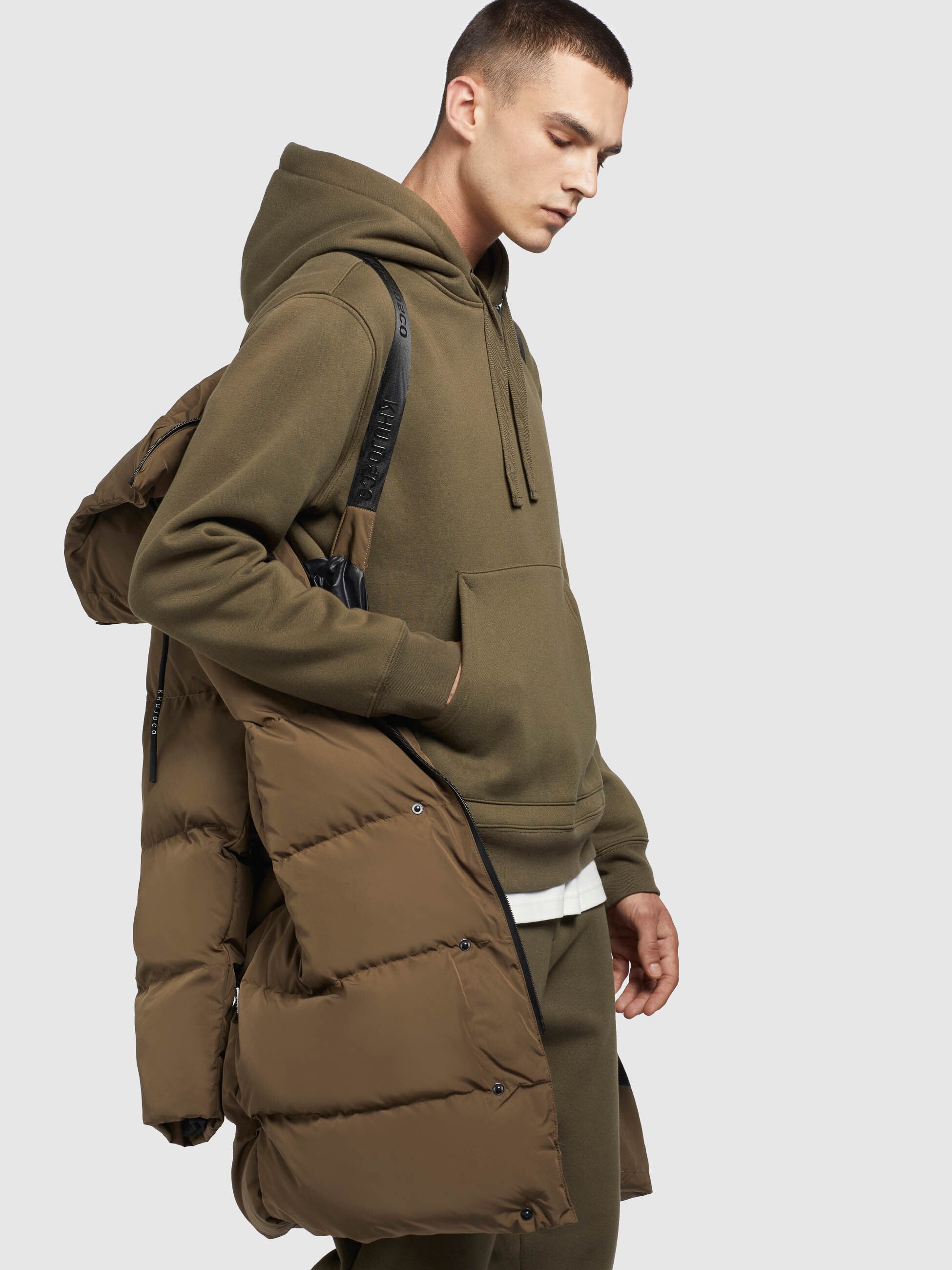 khujo-mantel-dewey-mud-green-lange-damen-winterjacke-gesteppter-parka-mit-kapuze image 6