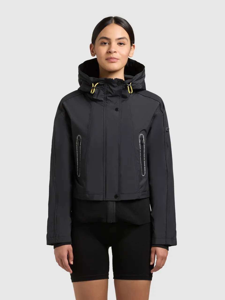 khujo-jacke-amelia-black-damen-windbreaker image 1