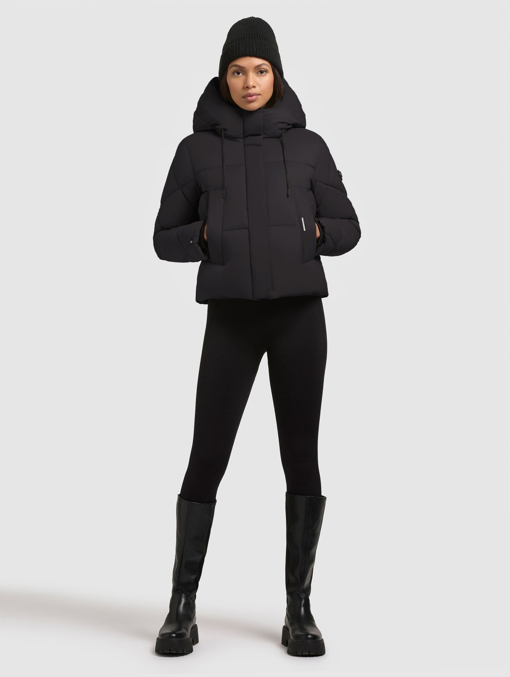 khujo-jacke-dafna-black-damen-steppjacke-kurz-slim-fit image 1
