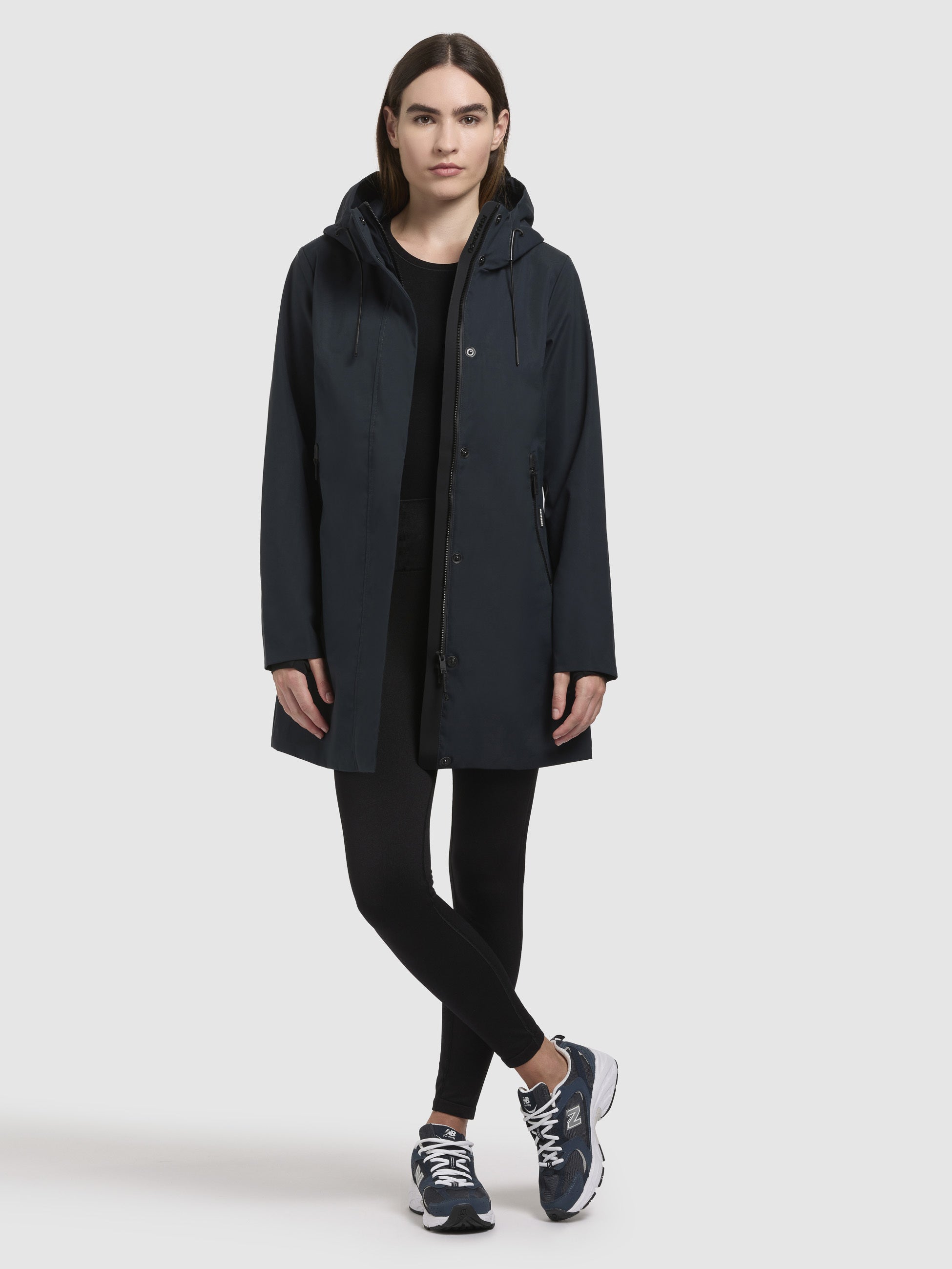 khujo-jacke-izaf3-dunkelblau-damen-regenjacke-wasserabweisend-mit-kapuze image 2