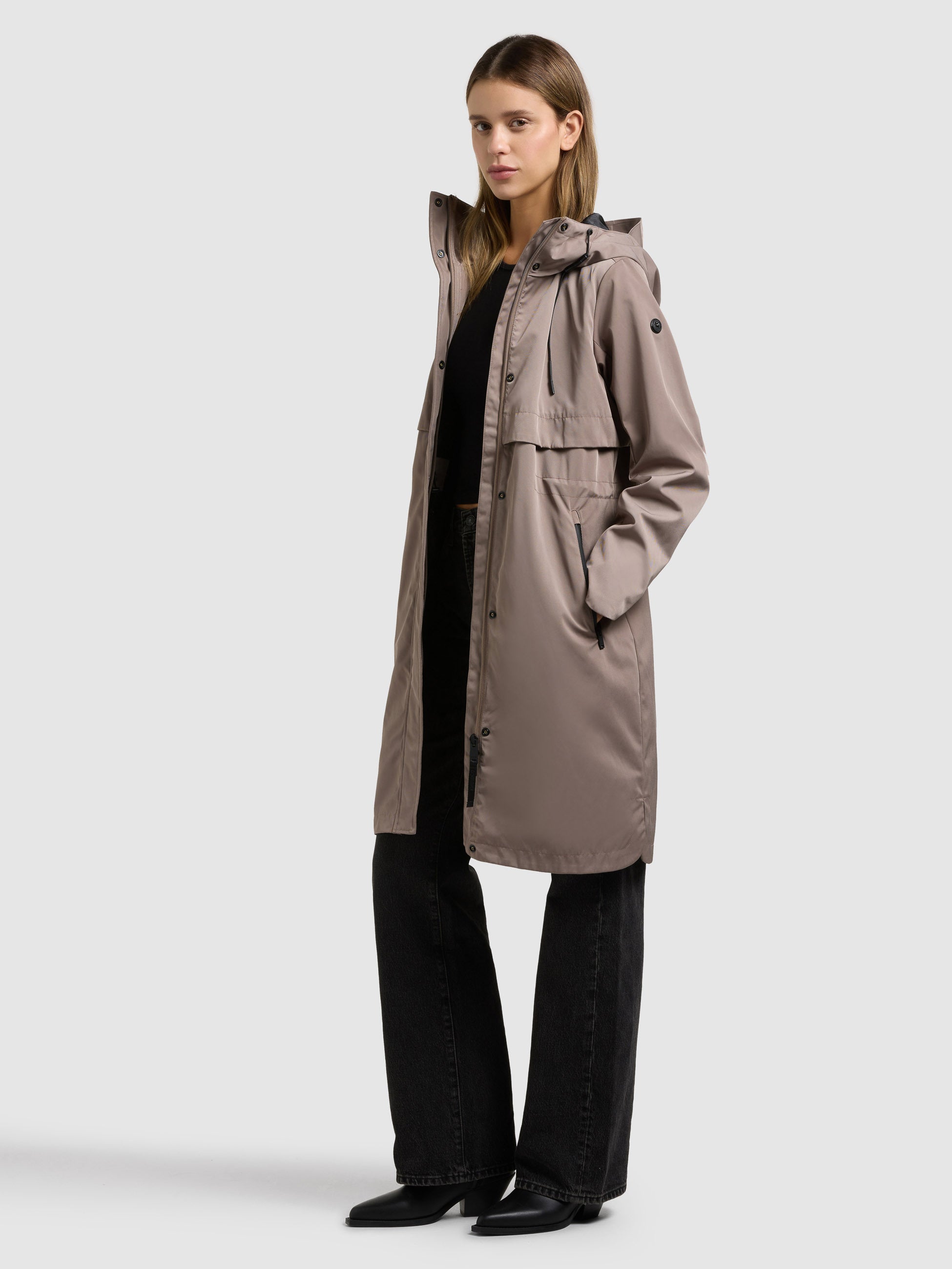 khujo-mantel-manao2-latte-brown-sommerparka-bergangsmantel-damen image 6