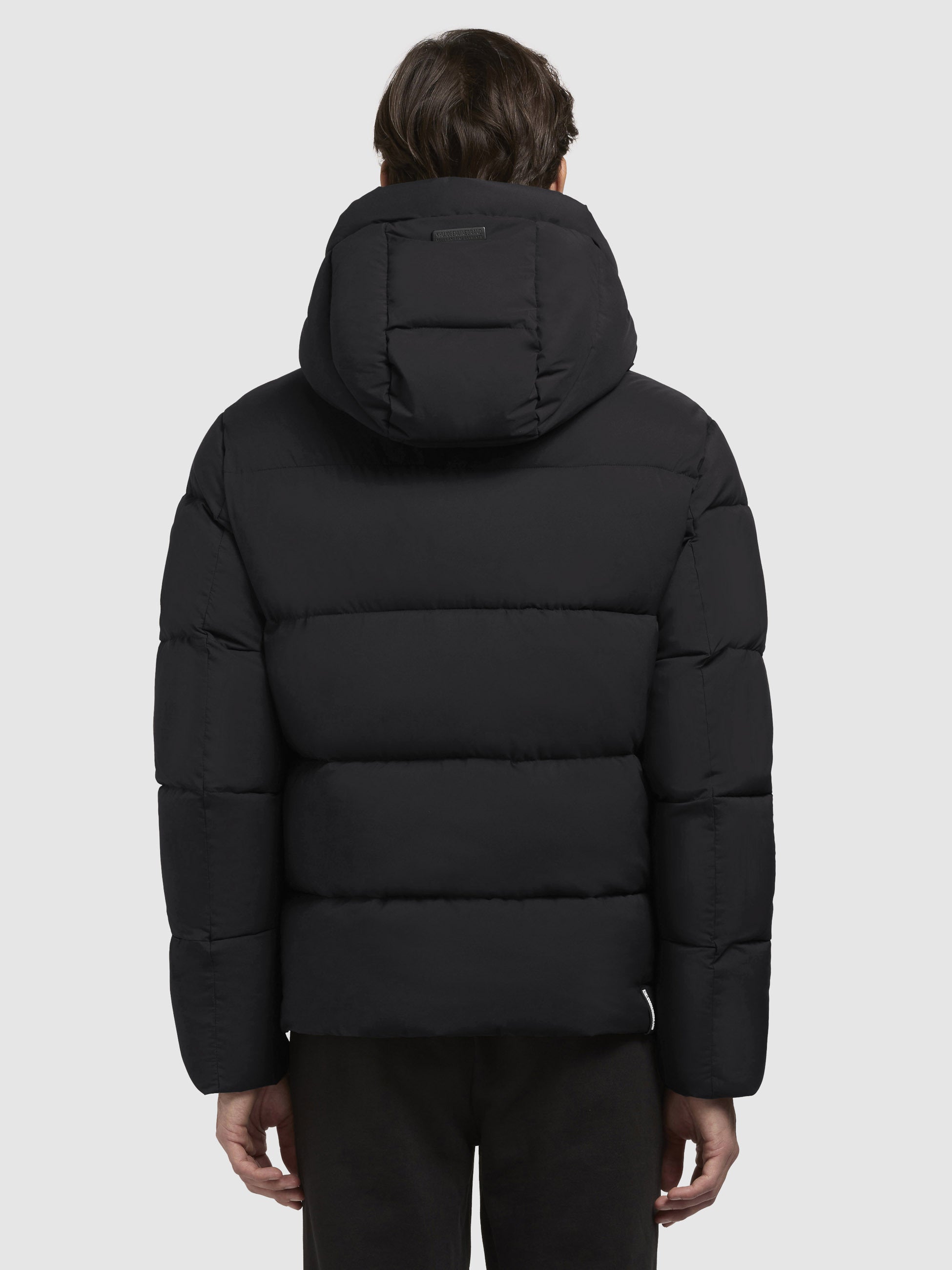 khujo-bela-matt-jacke-schwarz-gesteppte-winterjacke-h-ftlang-mit-kapuze image 3