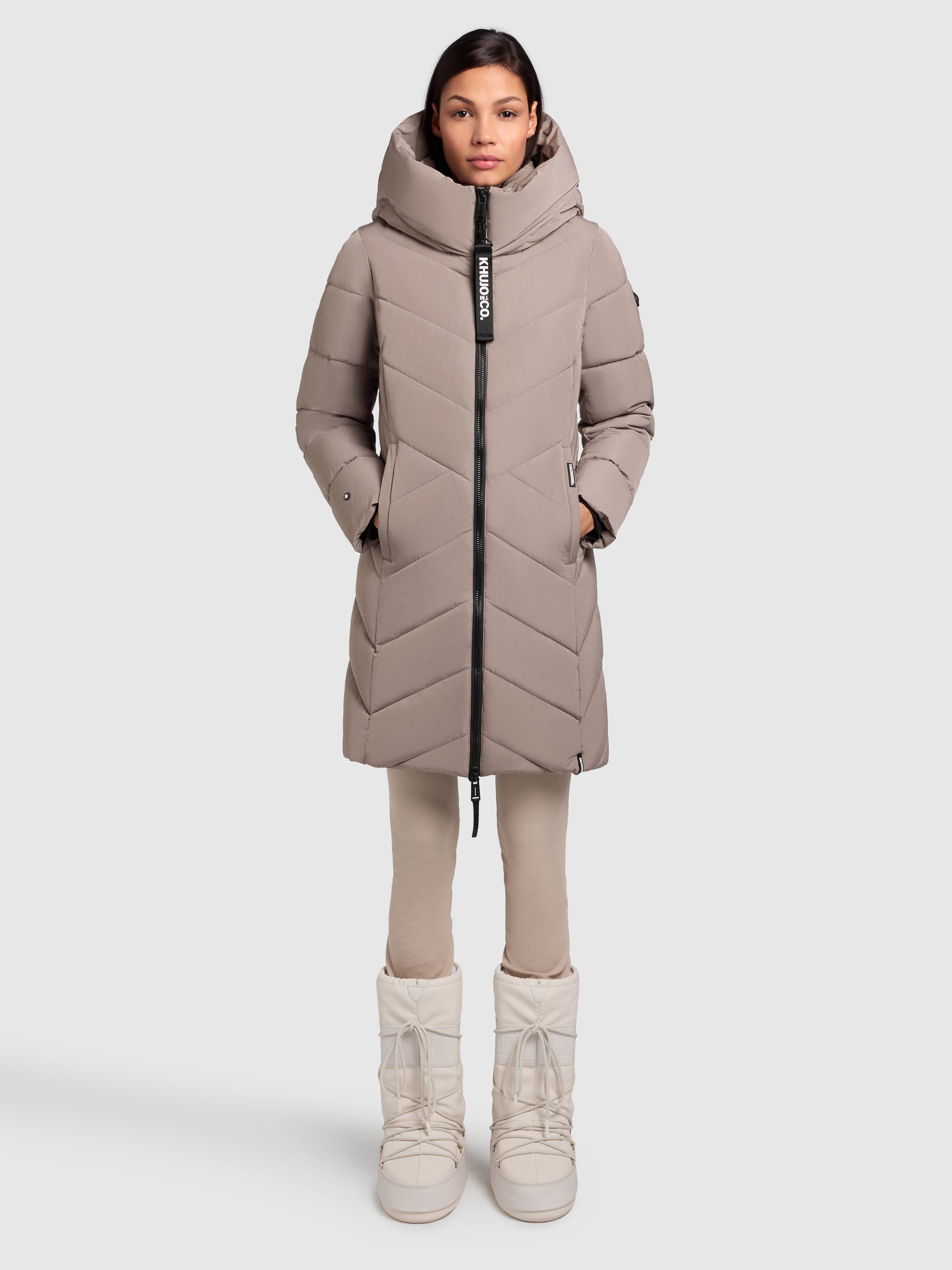 khujo-darka2-damen-steppmantel-greige-regular-fit image 1