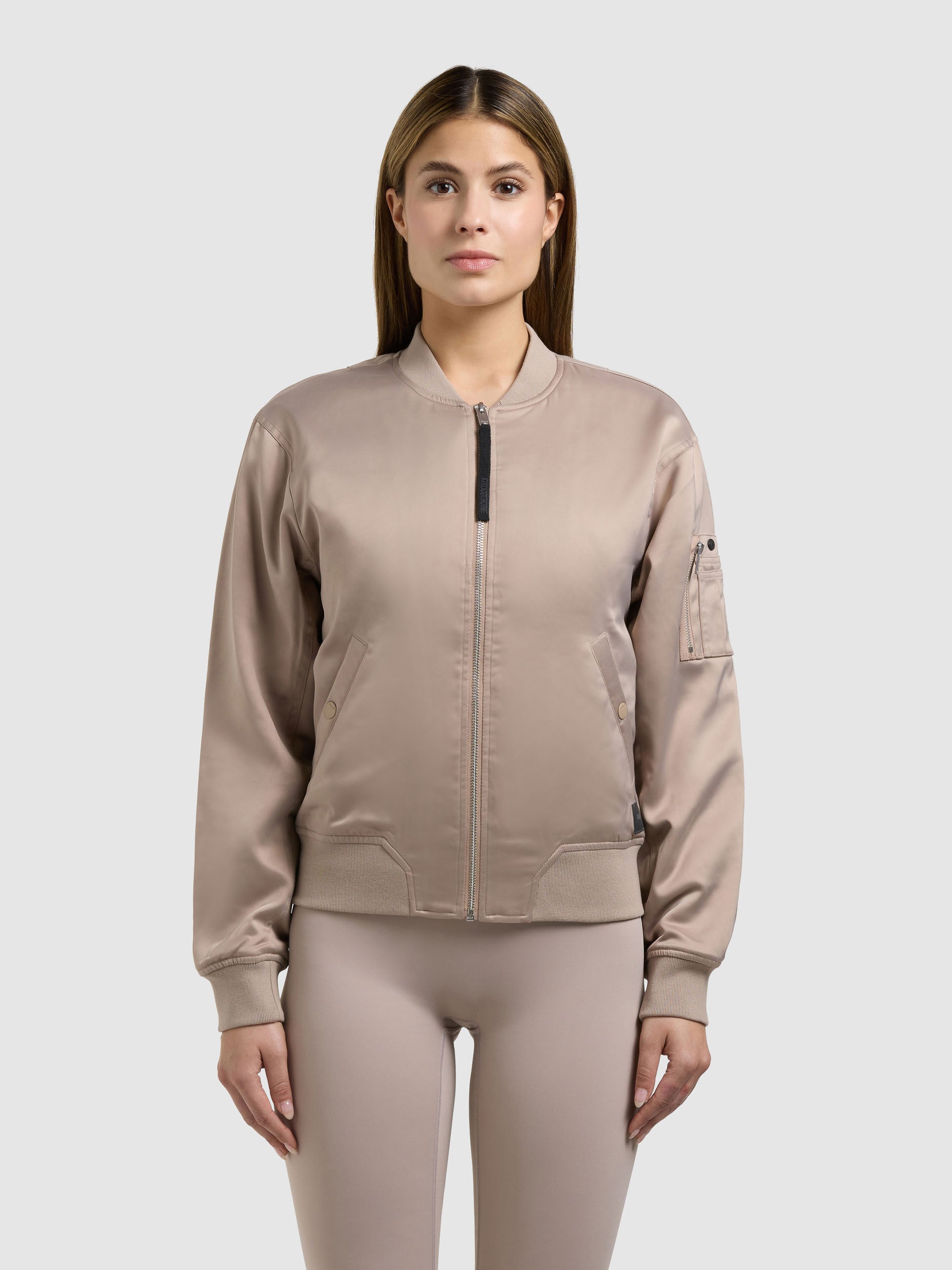 khujo-jacke-beth-latte-beige-bomberjacke-damen-satin-leicht-wattiert image 4