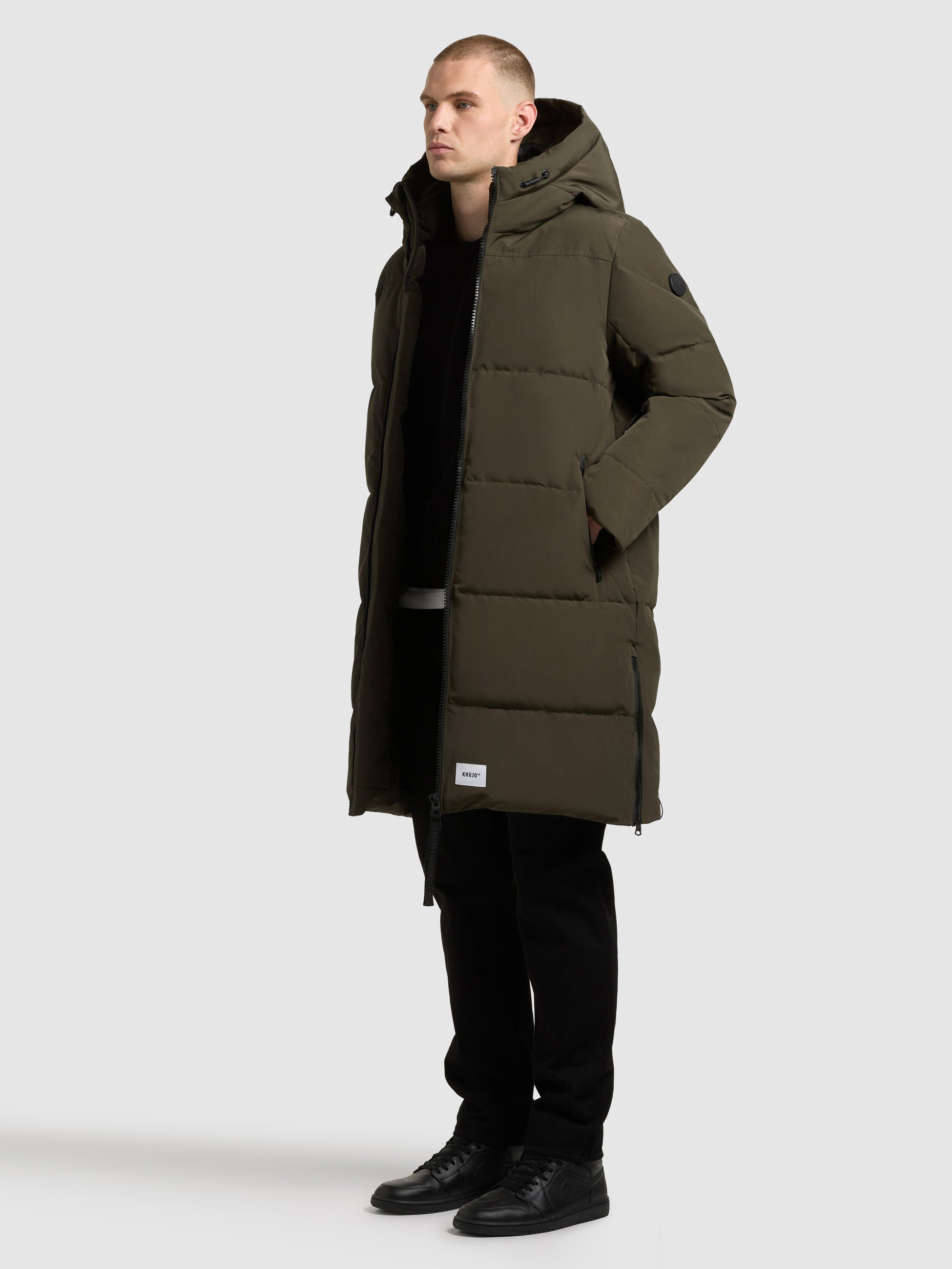 khujo-mantel-lear-range-green-steppmantel-loose-fit-mit-kapuze-und-tragegurt image 2