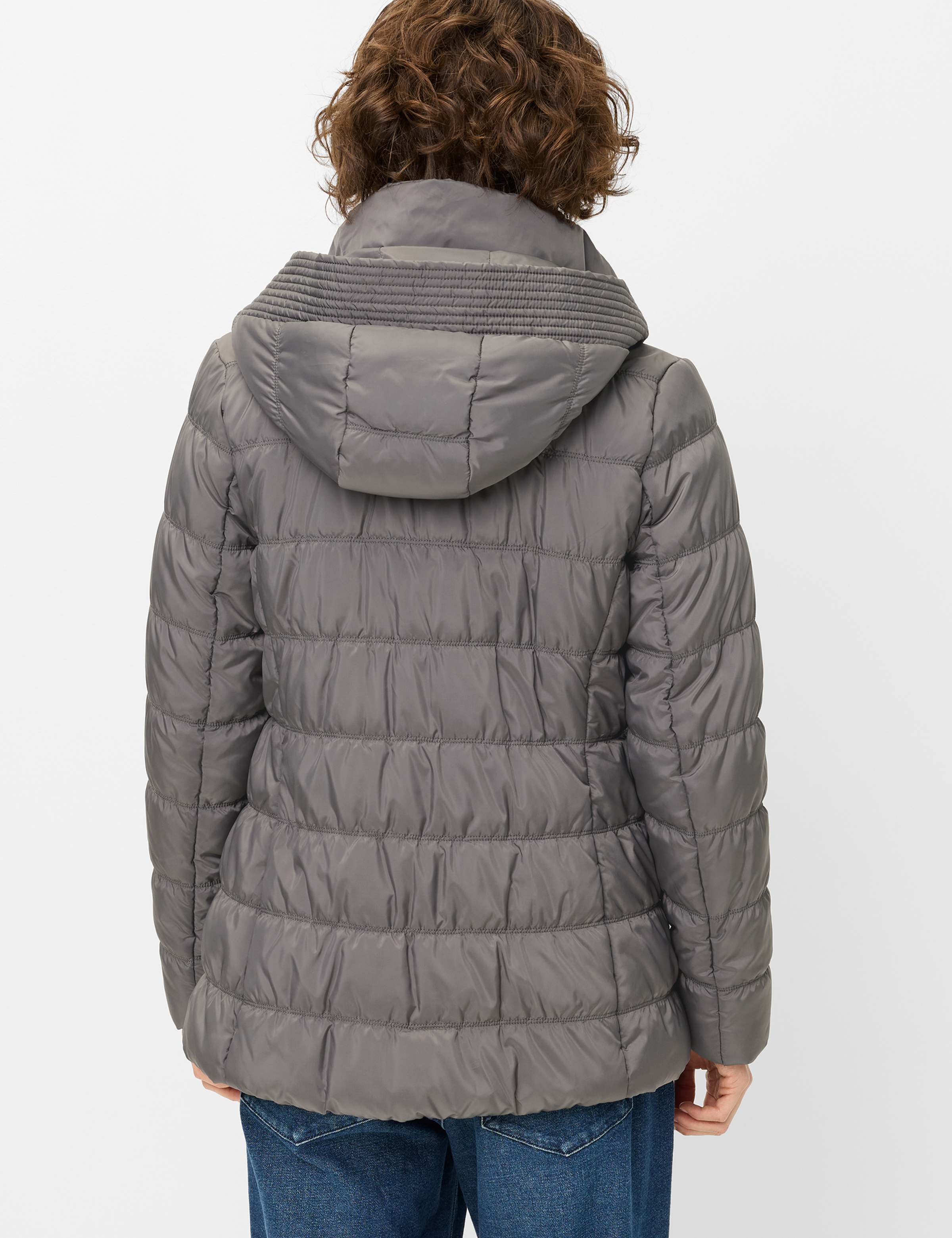 fuchs-schmitt-warschau-steppjacke-damen-tailliert-mit-abnehmbarer-kapuze image 2
