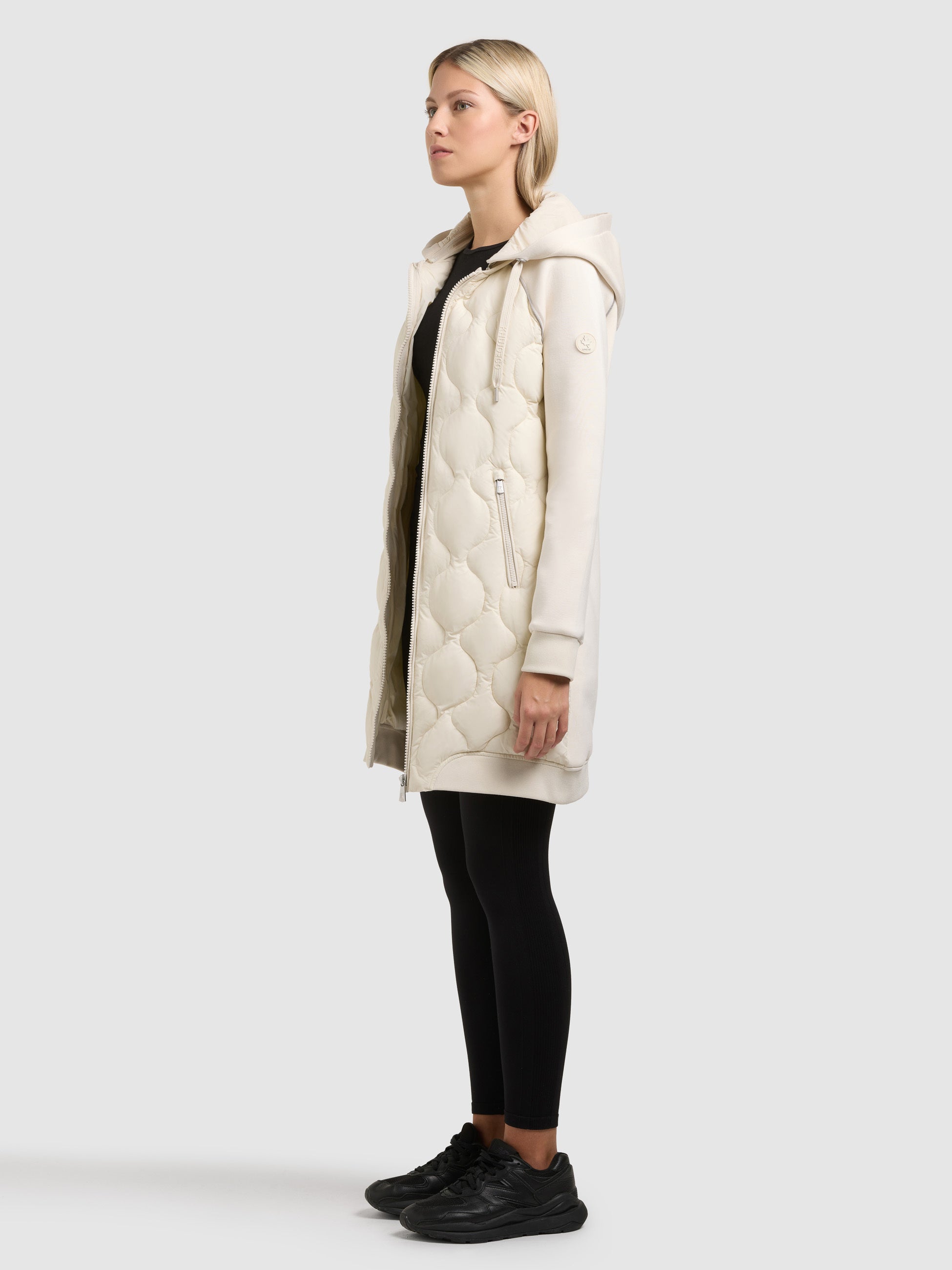 khujo-mantel-nora-off-white-damen-steppmantel-mit-materialmix-und-raglan-rmeln image 2
