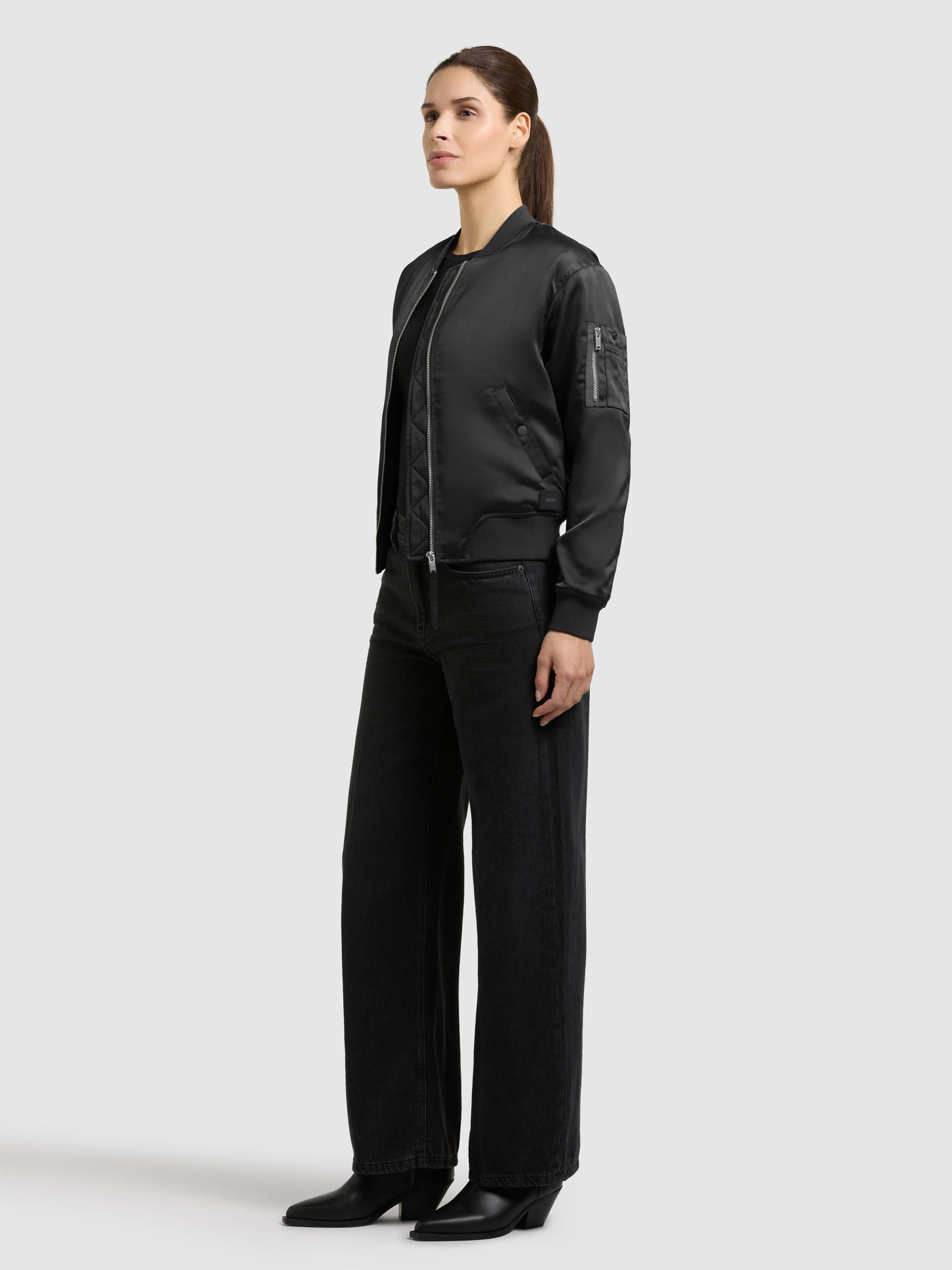 khujo-jacke-beth-black-bomberjacke-damen-satin-leicht-wattiert image 6