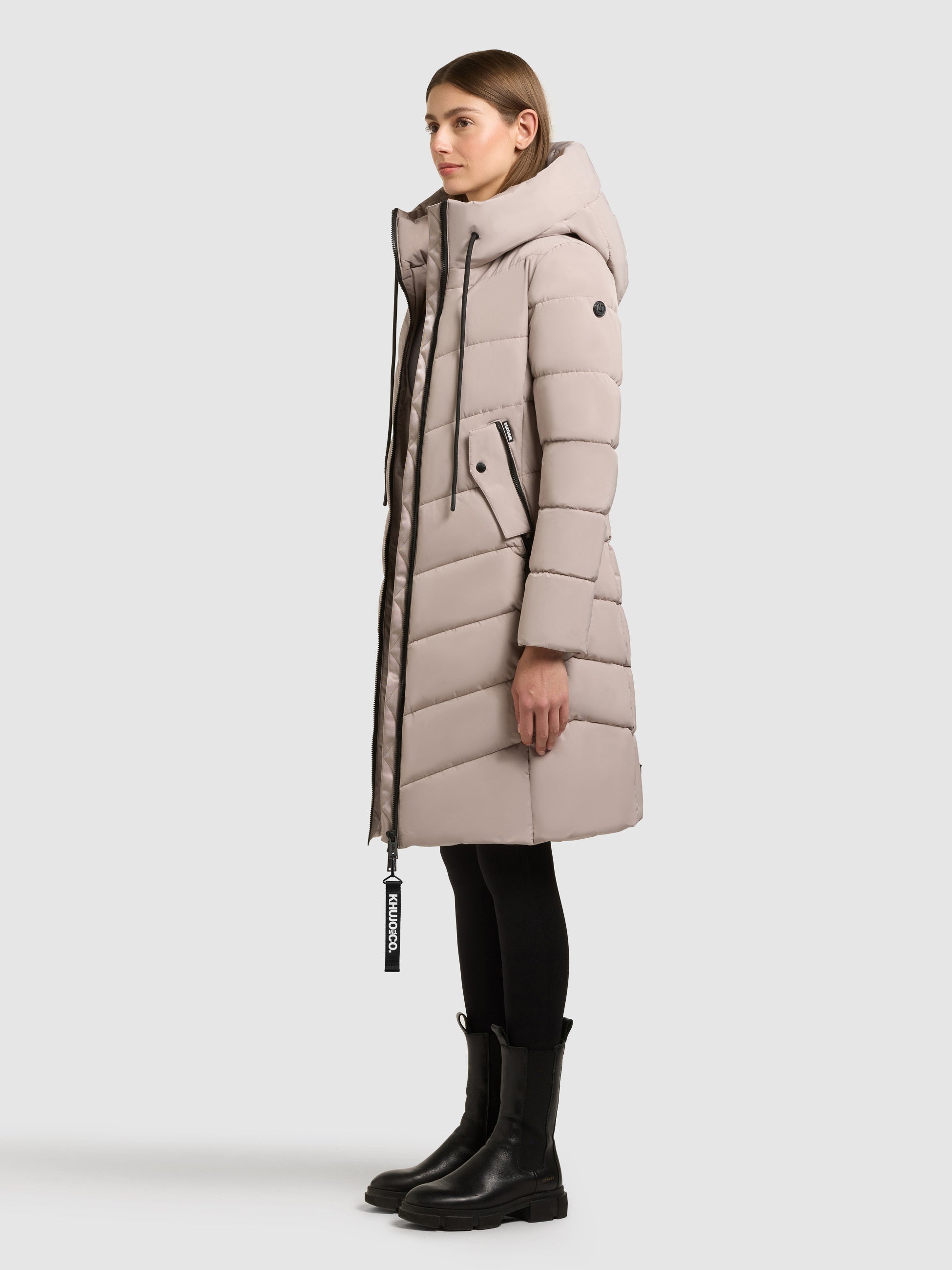 khujo-mantel-mikia3-dusty-beige-knielanger-damen-steppmantel-mit-kapuze image 2