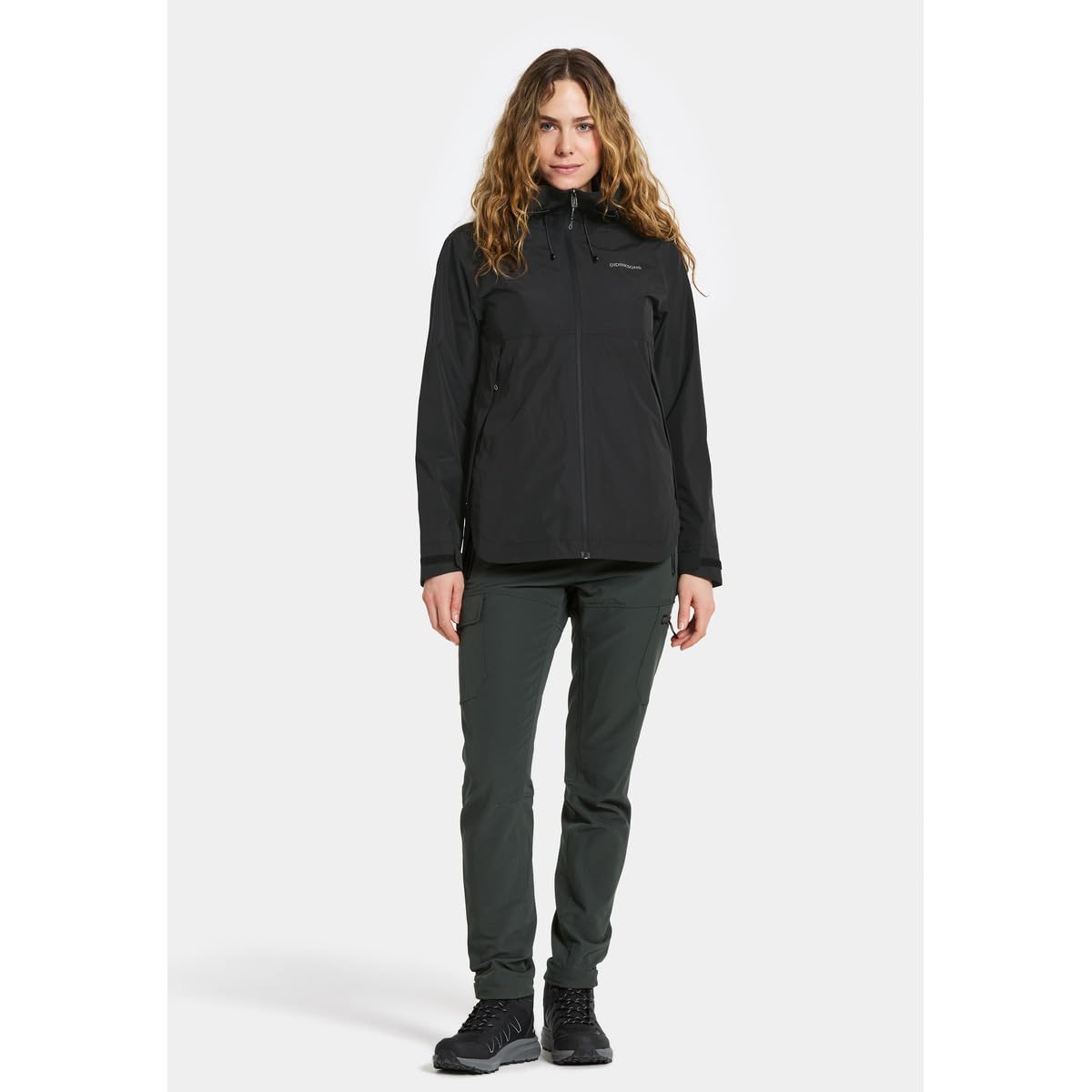 didriksons-tilde-damen-softshelljacke-wasserdicht-mit-kapuze image 4