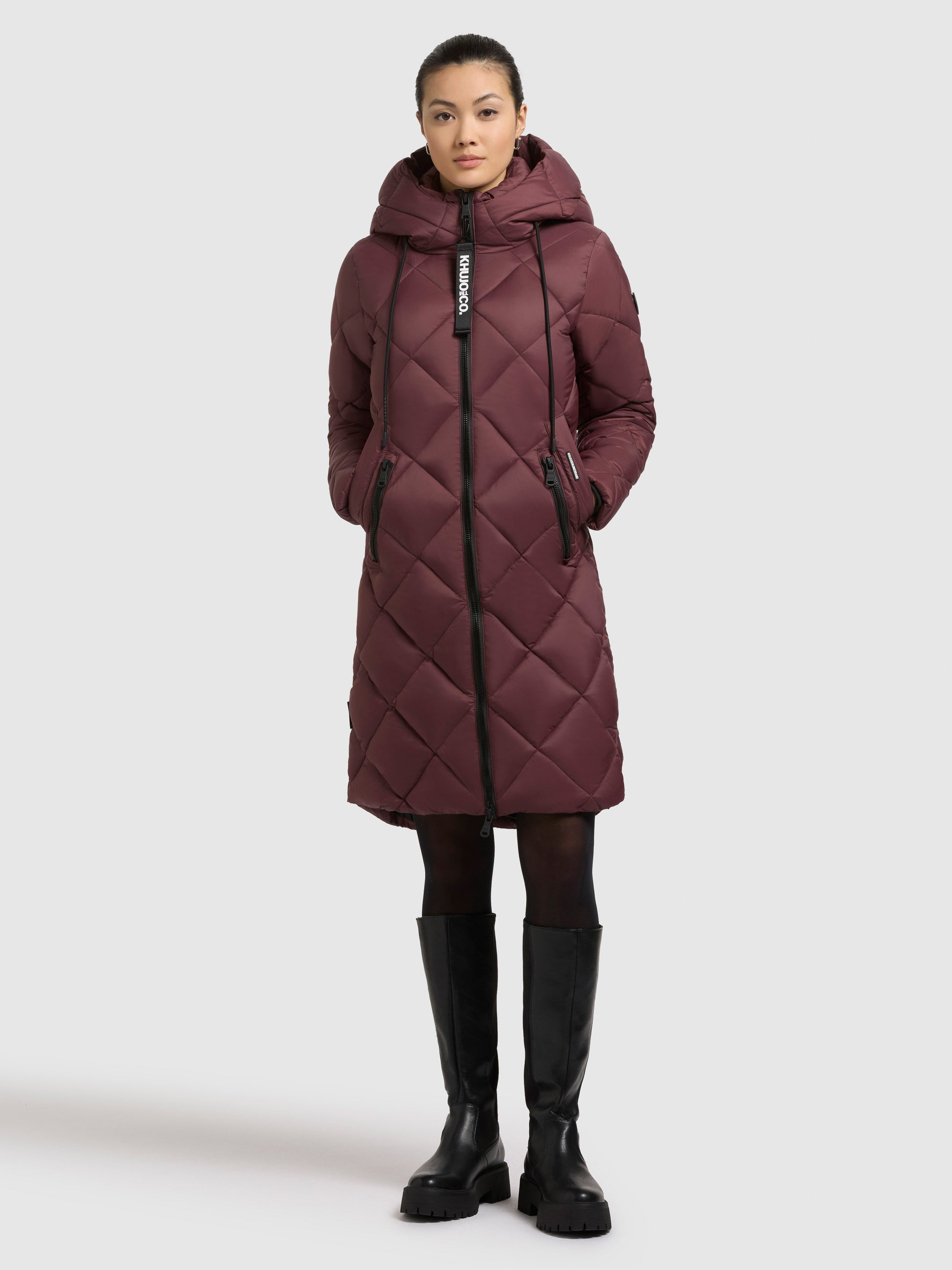 khujo-linda-damen-steppmantel-moscato-red-knielang-rautenstepp image 2