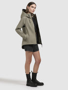khujo-jacket-woom-grey-green-damen-regenjacke-wasserabweisend image 2