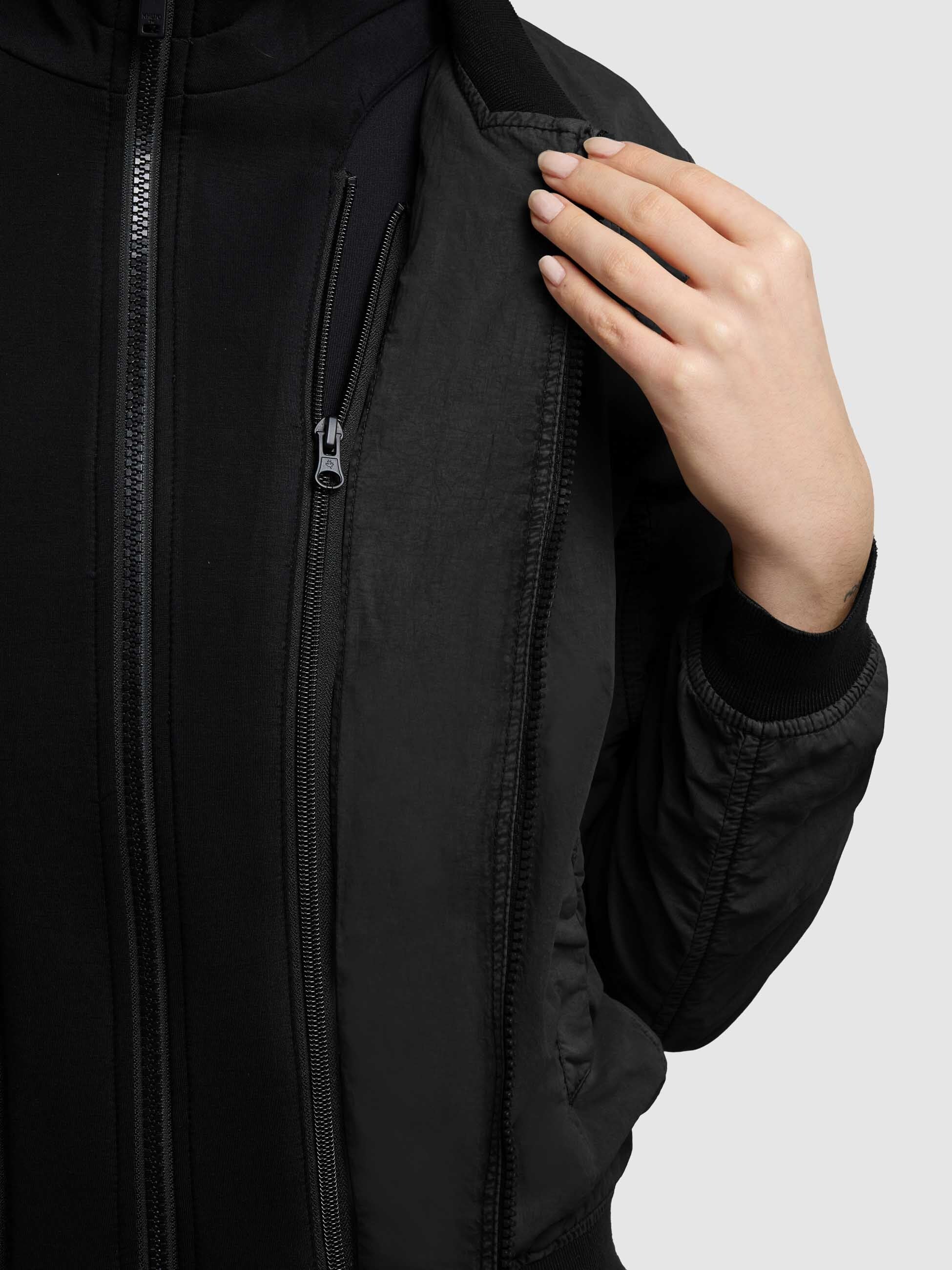 khujo-jacke-meets-2in1-schwarz-bomberjacke-damen-mit-sweat-einsatz image 8