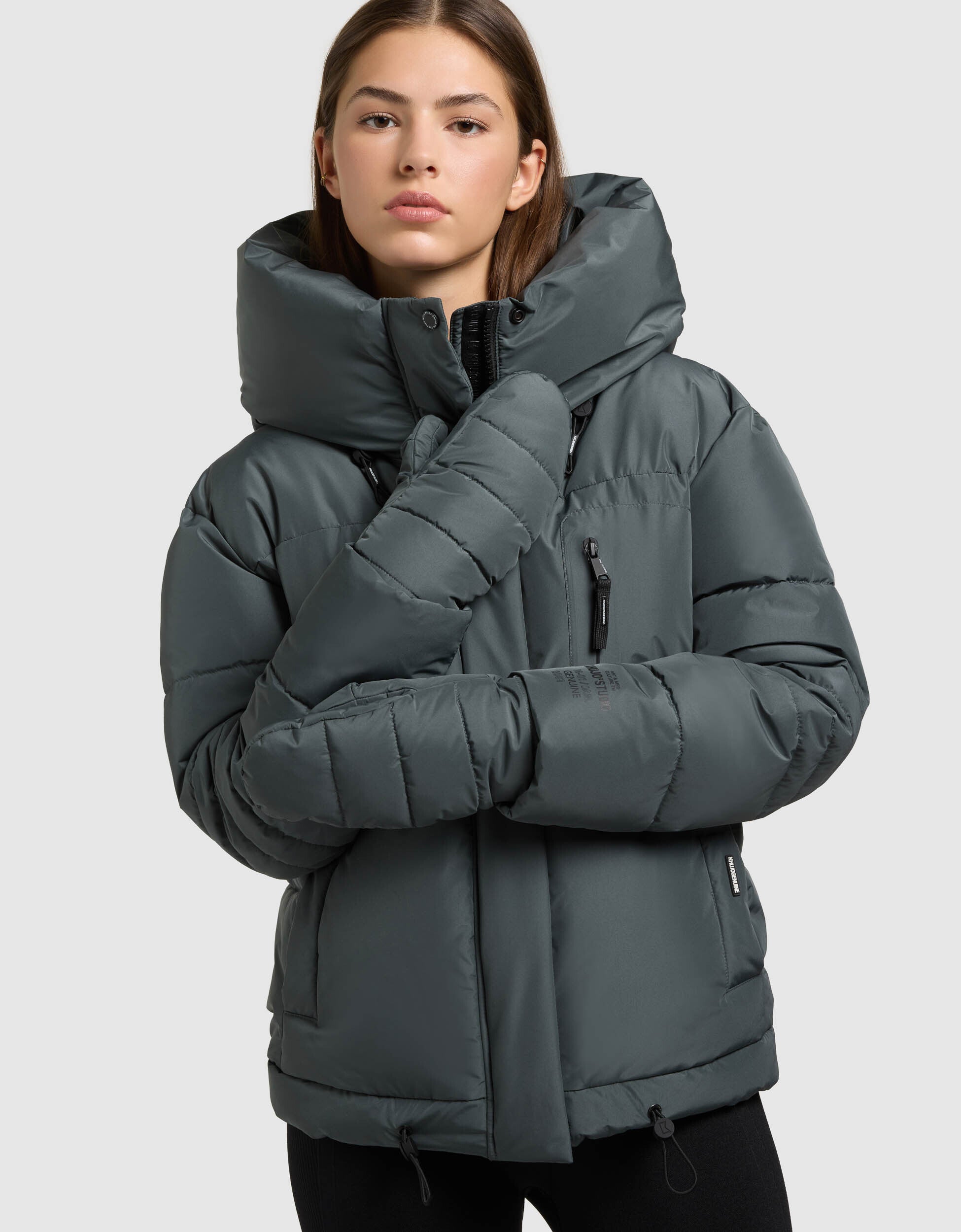 khujo-jacke-peeke2-with-gloves-foam-green-damen-winter-steppjacke image 8