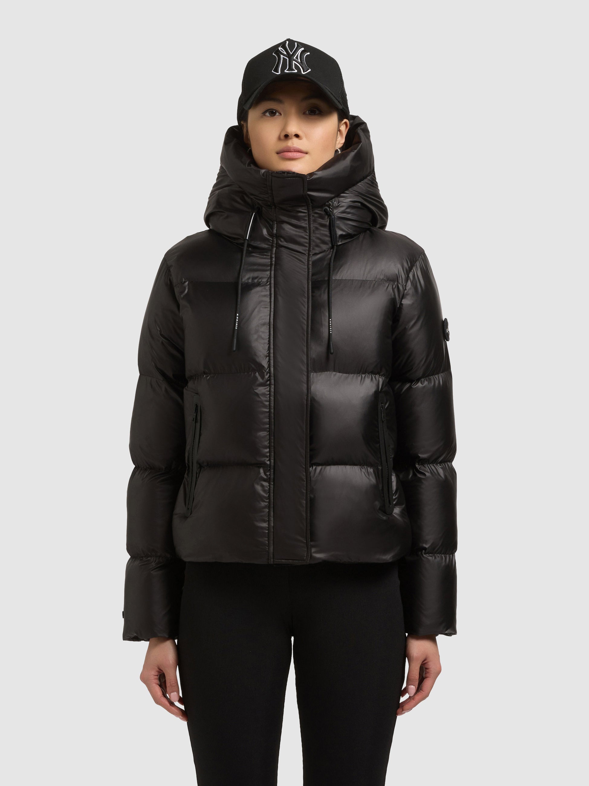 khujo-enits-shiny-damen-steppjacke-black-gl-nzend image 4