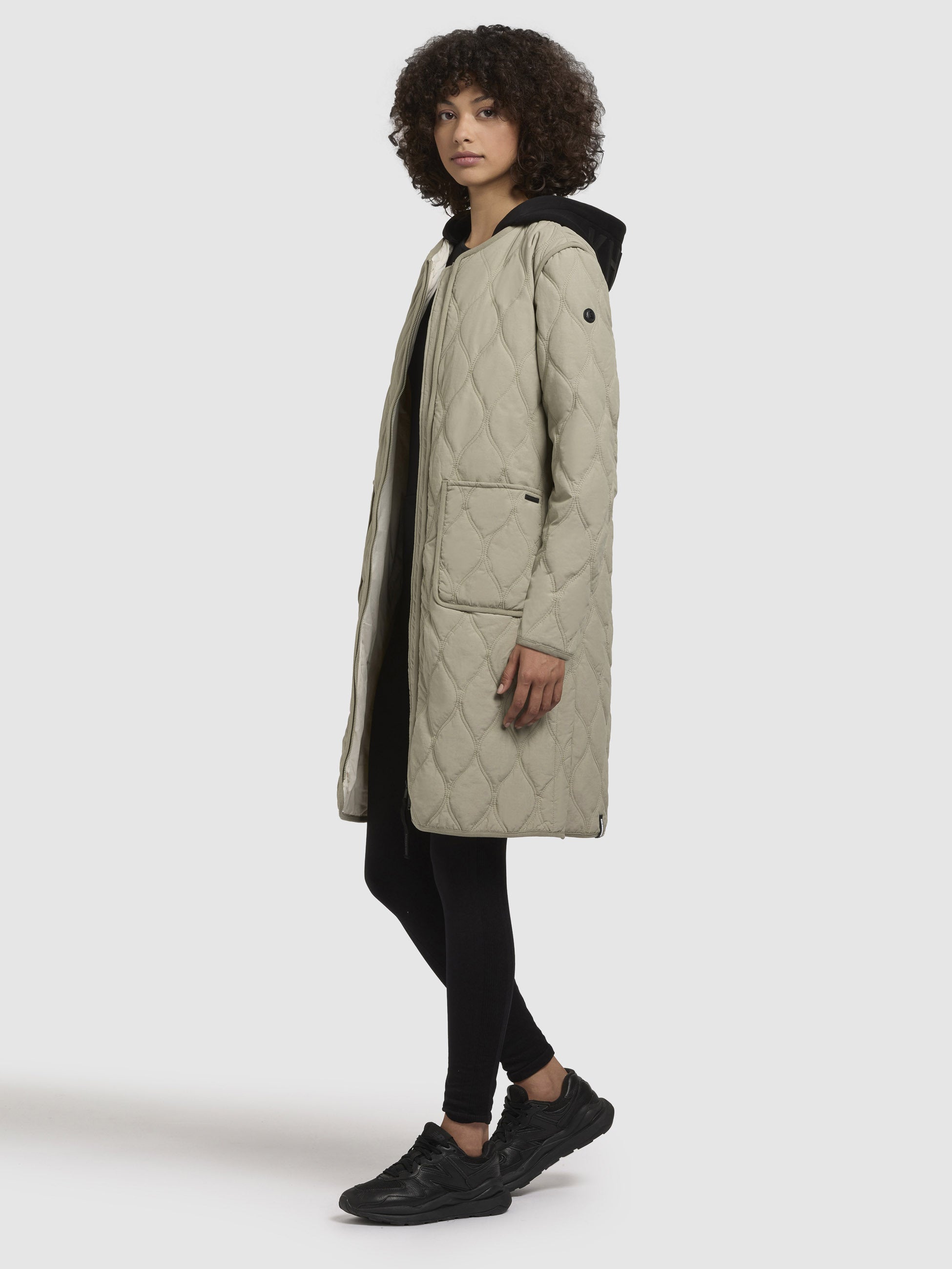 khujo-mantel-tarja-blassgr-n-leichter-kurzmantel-steppmantel-regular-fit image 2
