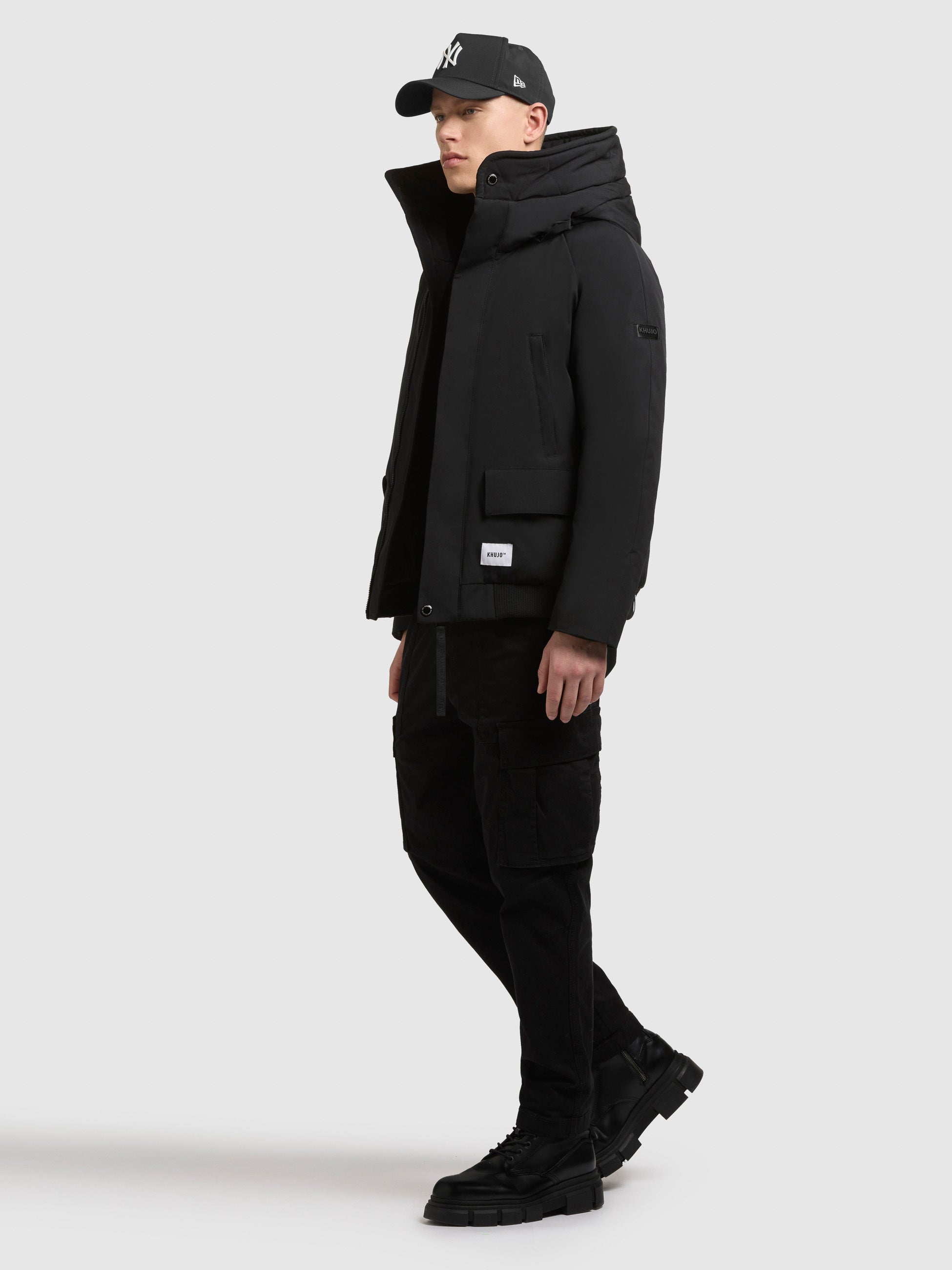 khujo-jacke-jafar-black-h-ftlange-kapuzenjacke-in-black image 2