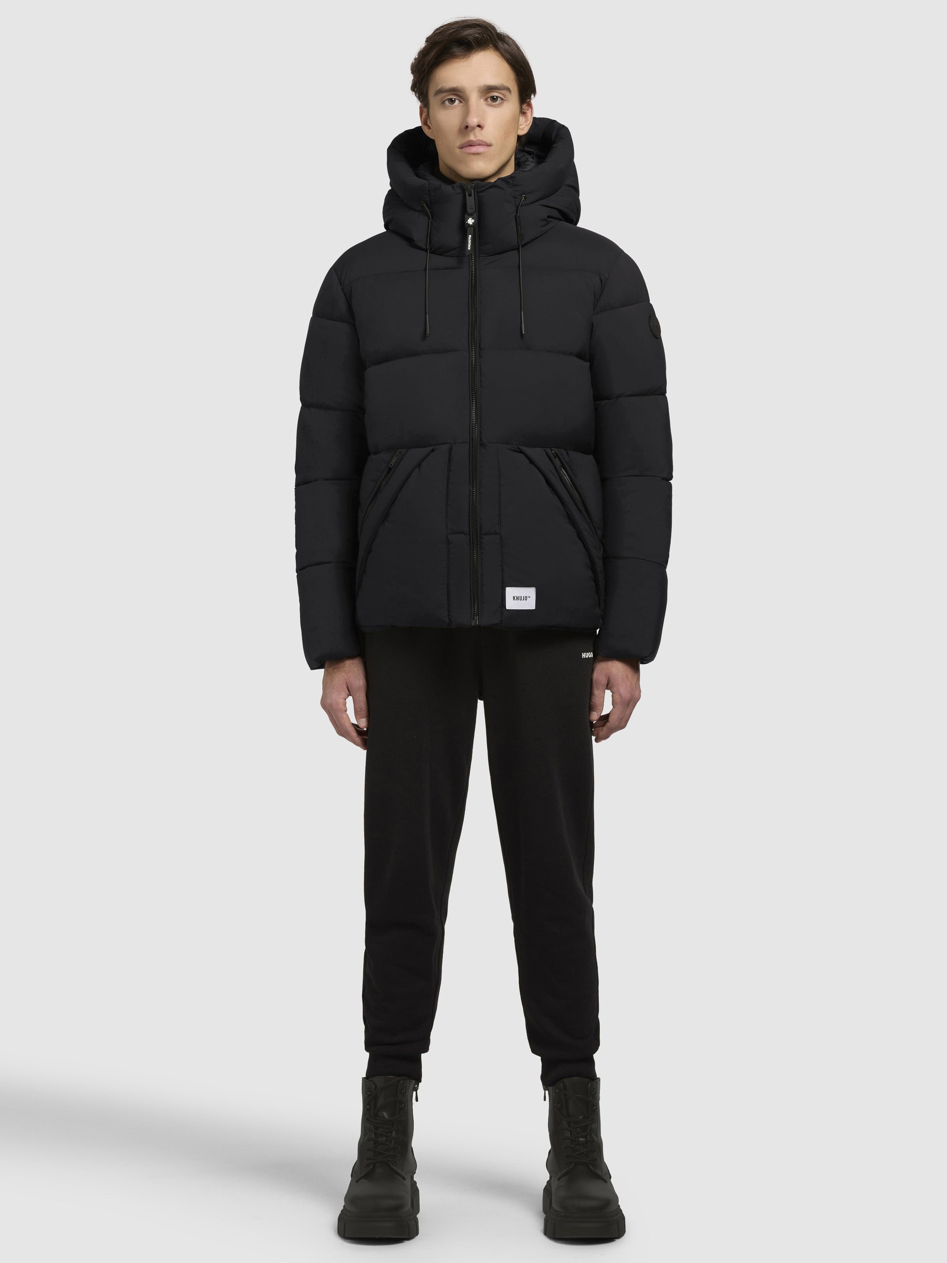 khujo-bela-matt-jacke-schwarz-gesteppte-winterjacke-h-ftlang-mit-kapuze image 1