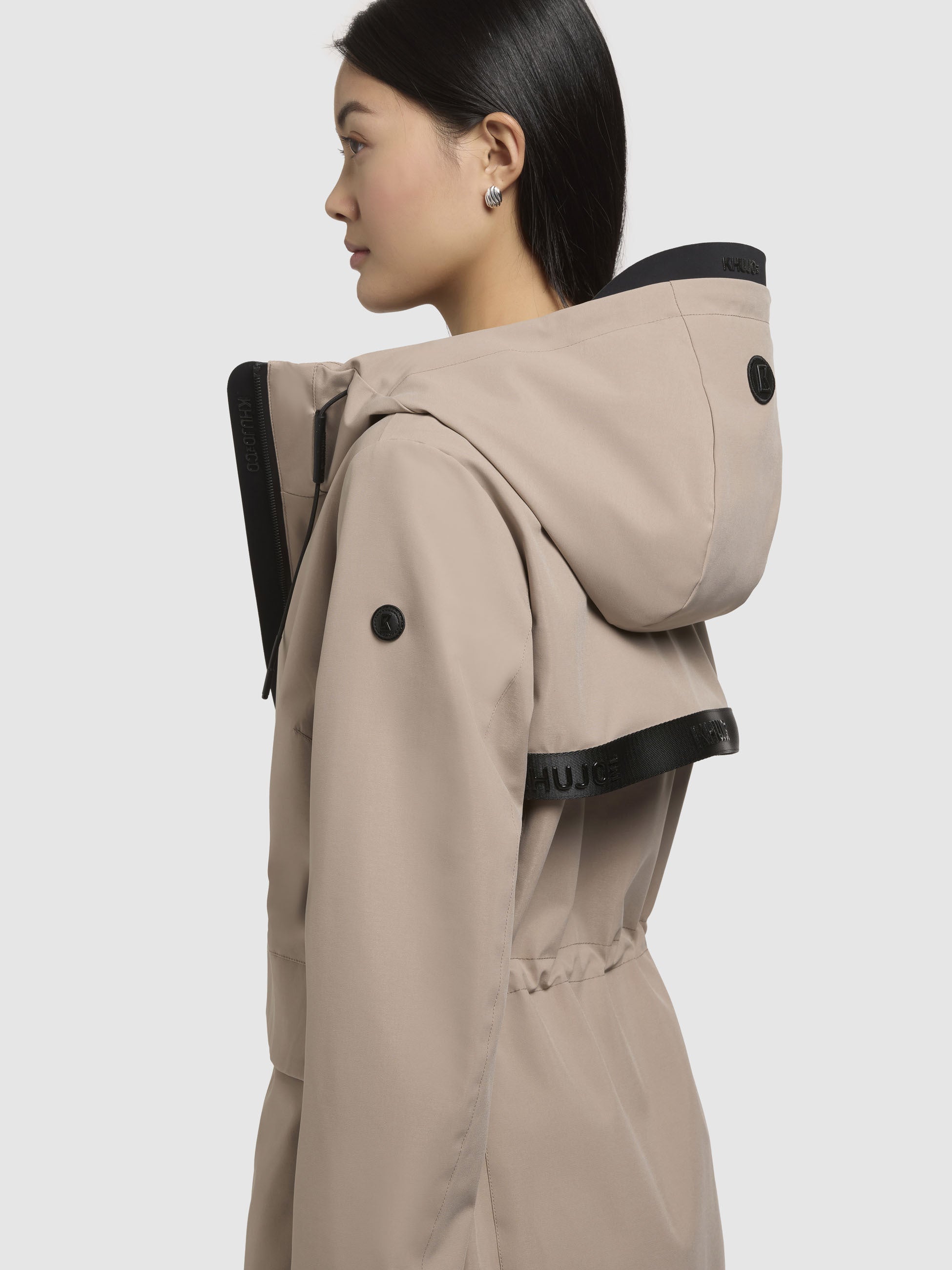 khujo-jacke-yoni-damen-regenjacke-beige-wasserabweisend image 8