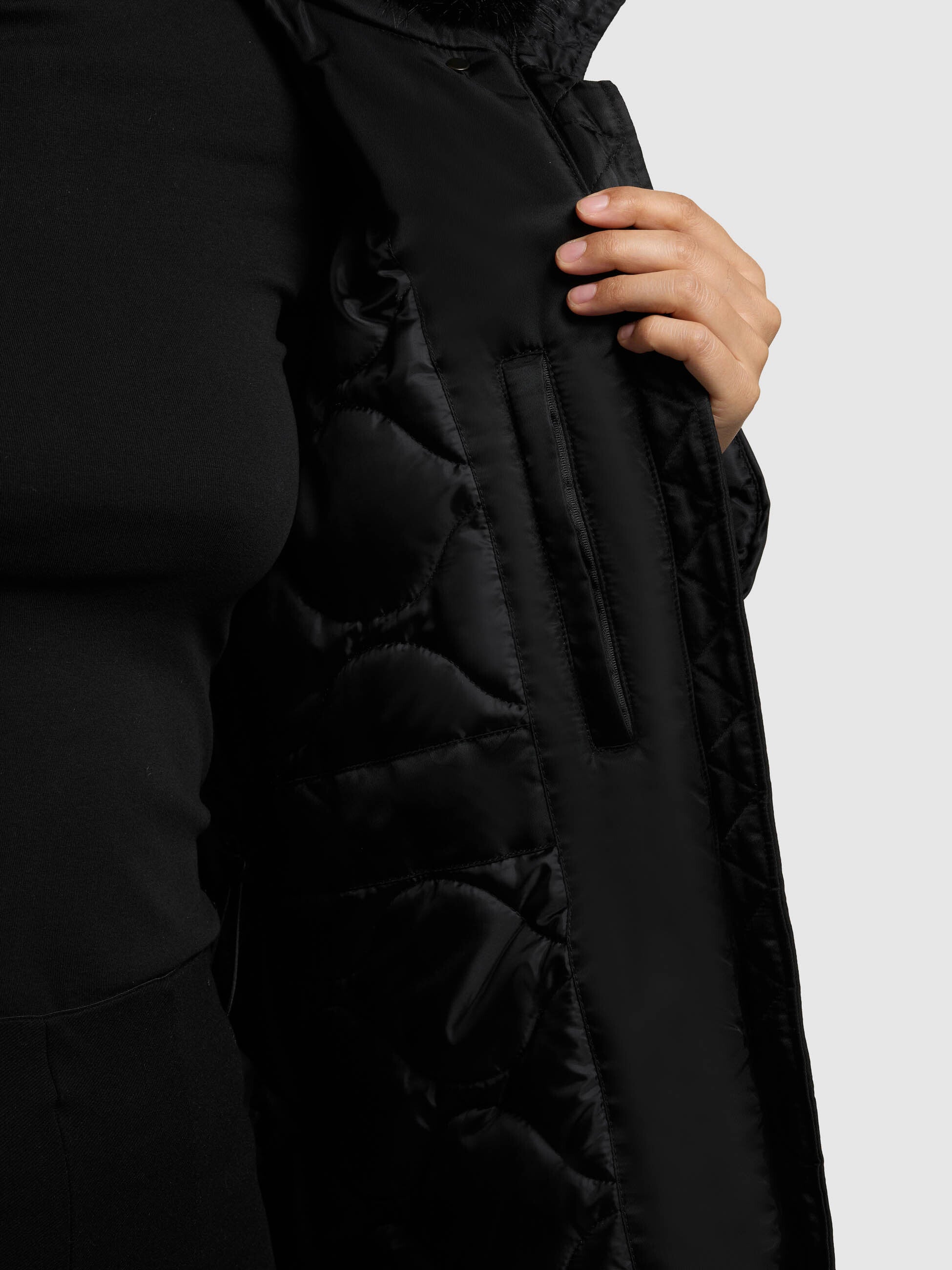 khujo-mantel-oliva-bomber-black-damen-wintermantel-loose-fit image 8