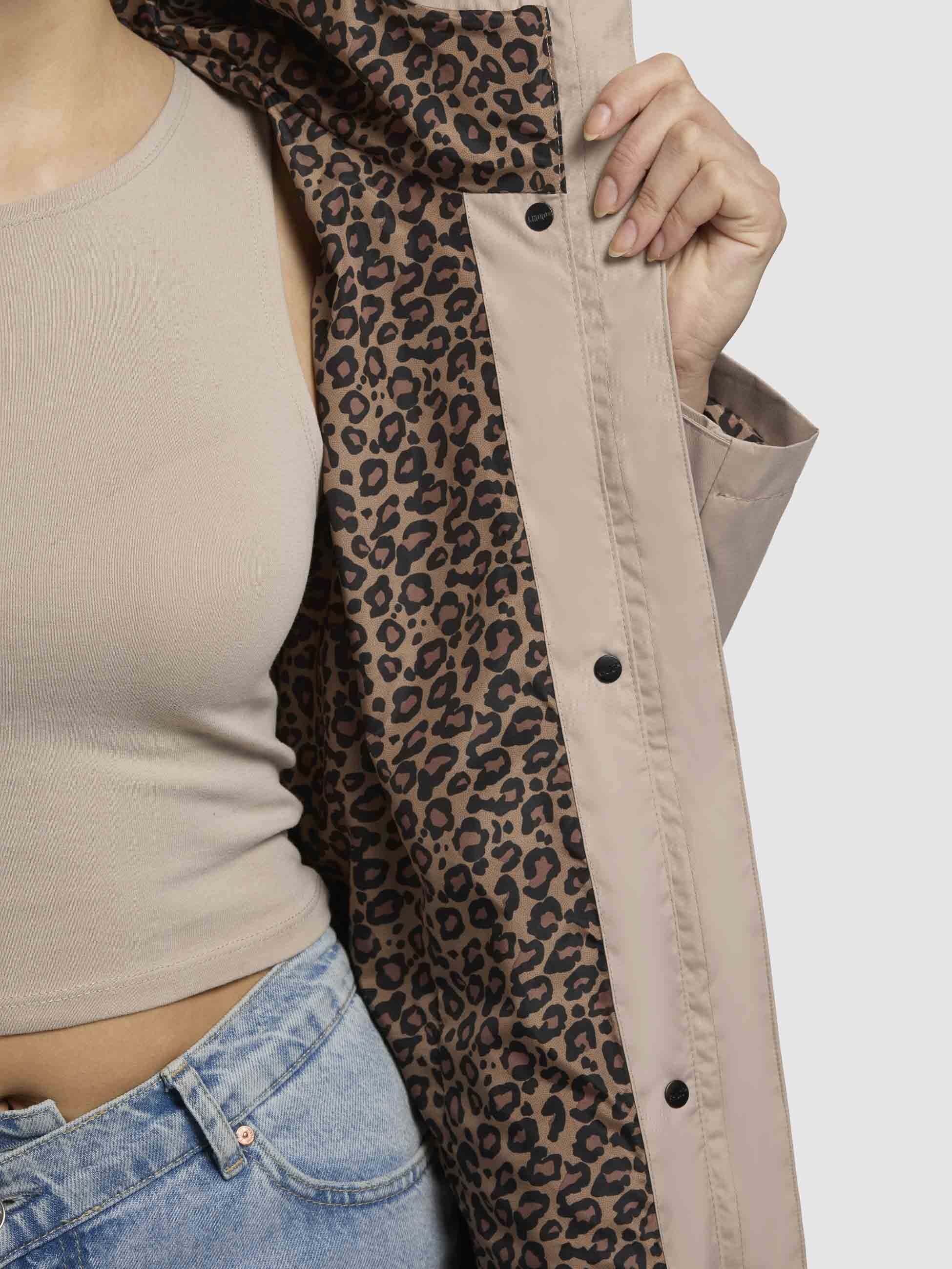 khujo-jacke-mosti-beige-damen-sommerparka-trenchcoat-mit-g-rtel-2 image 8