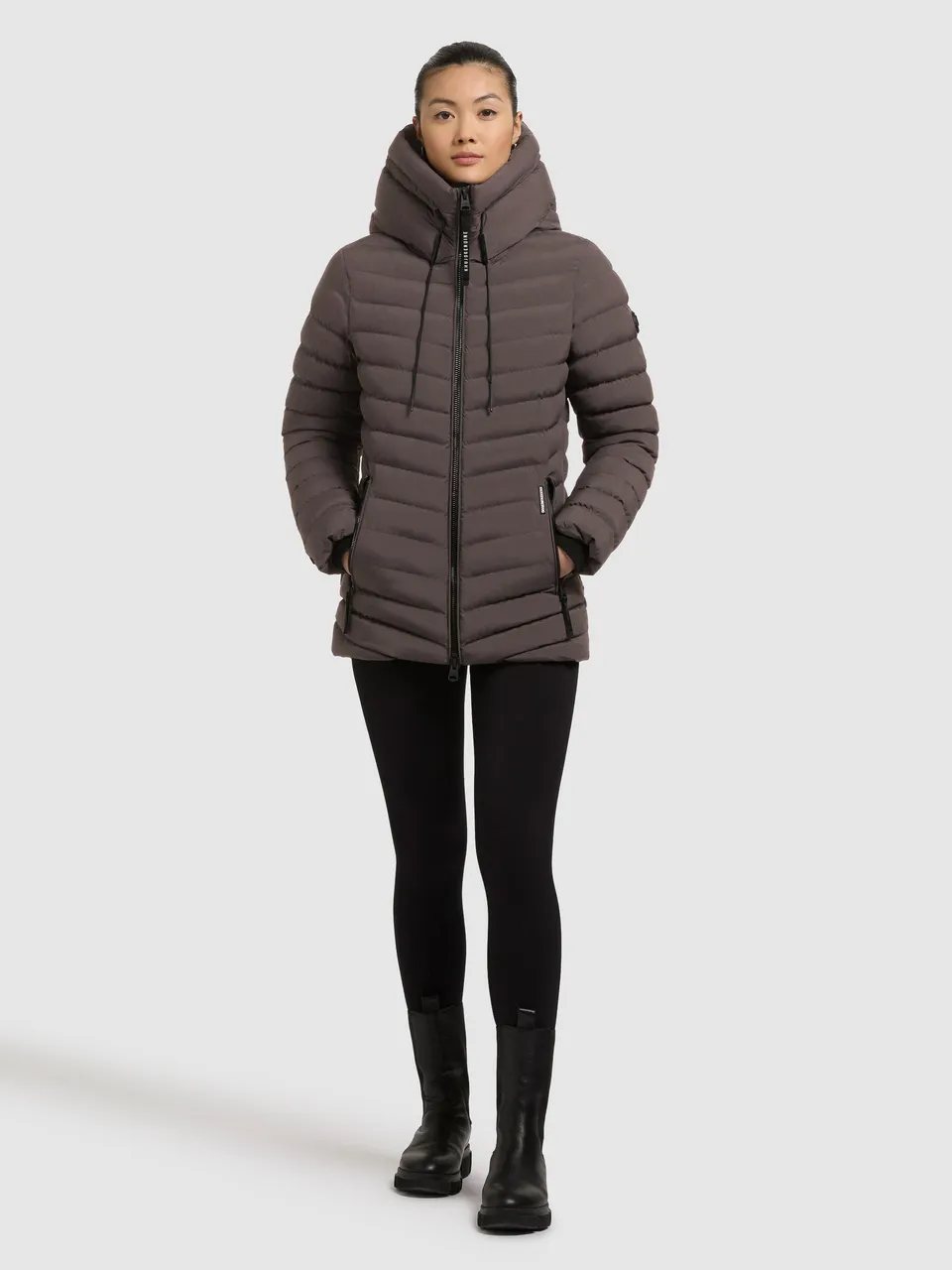 khujo-pace2-damen-bergangsjacke-graphite-gray-steppjacke-mit-kapuze image 1