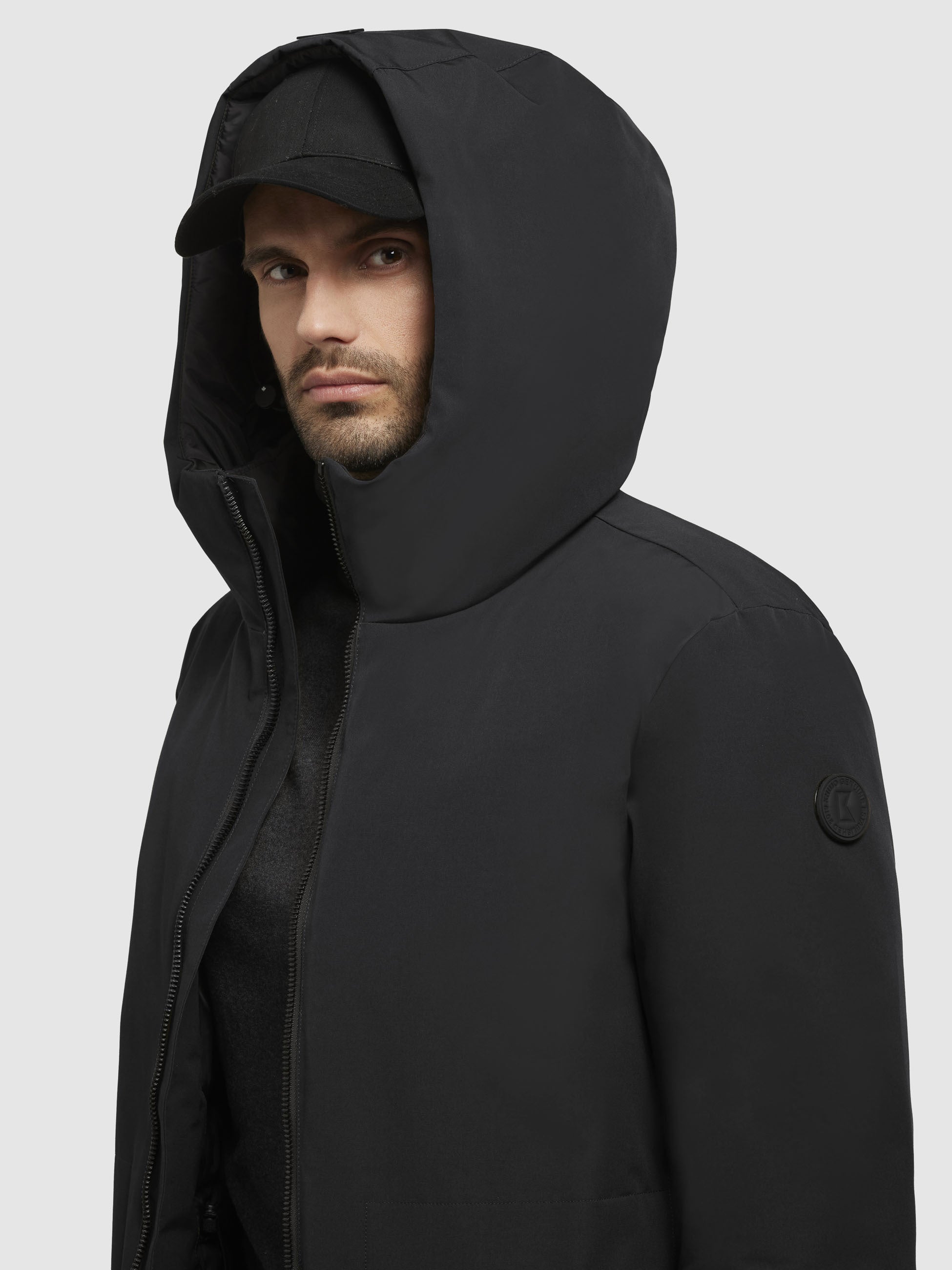 khujo-jacke-adan-schwarz-warm-wattierter-winterparka-mit-kapuze image 7