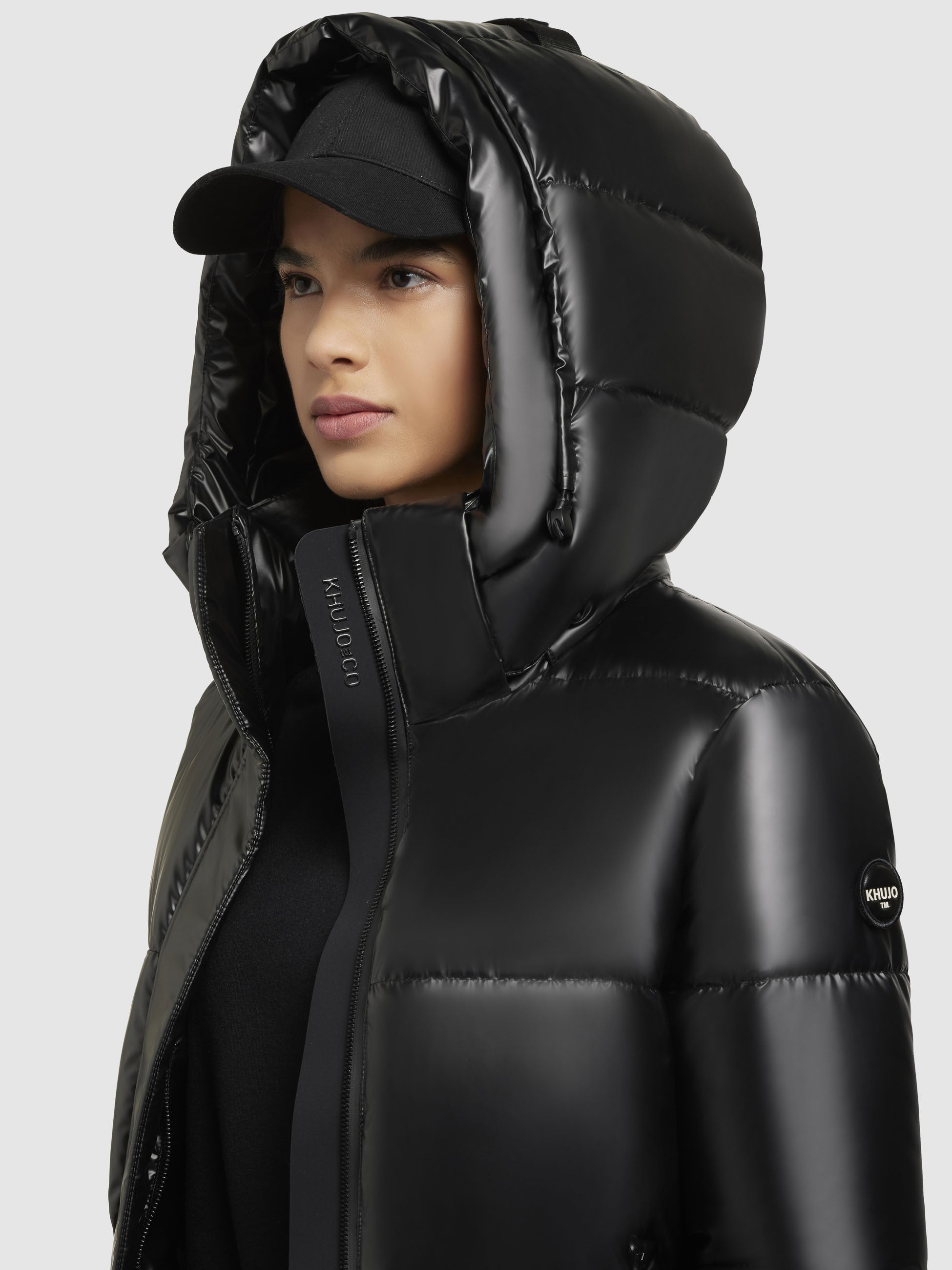 khujo-haya-shiny-jacke-schwarz-damen-steppjacke-regular-fit image 7