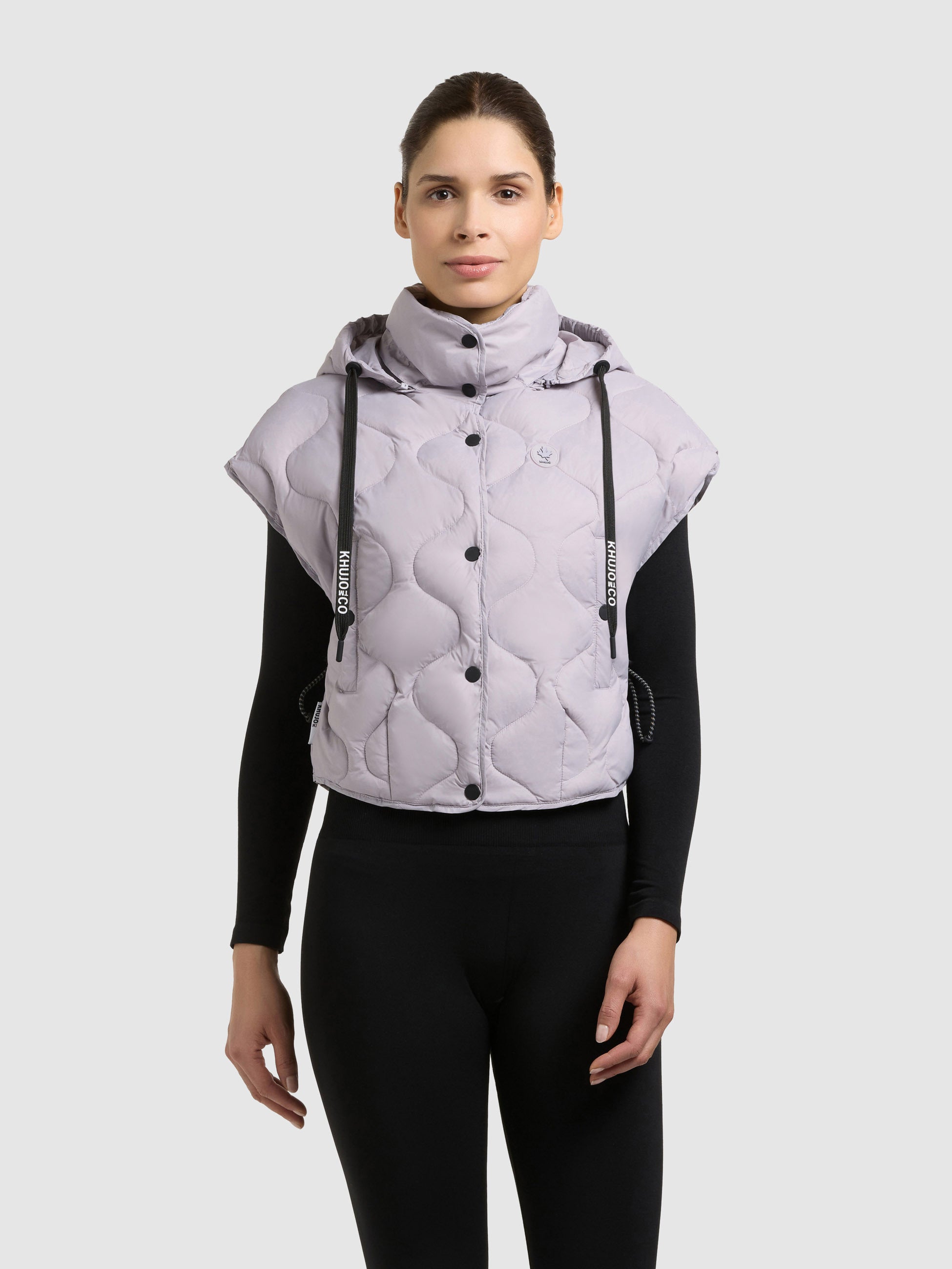 khujo-weste-ninga-summer-lilac-wattierte-damen-steppweste-mit-kapuze image 1