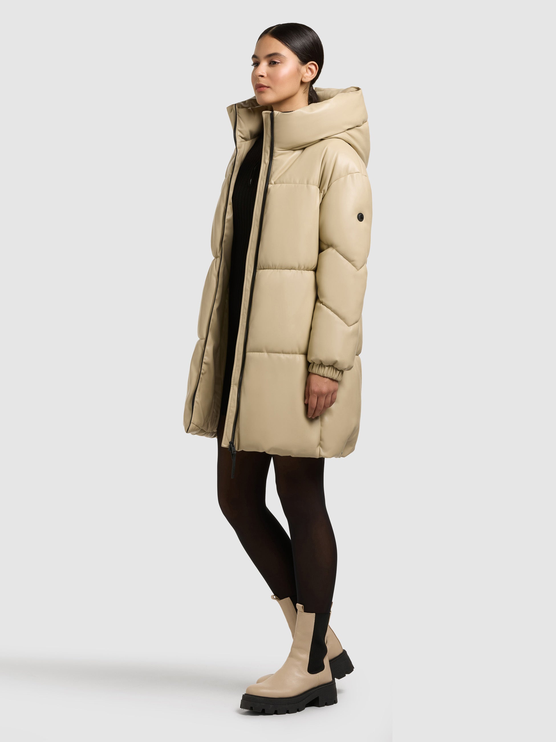 khujo-lorsa-damen-mantel-beige-gesteppter-loose-fit-wintermantel-mit-kapuze image 2